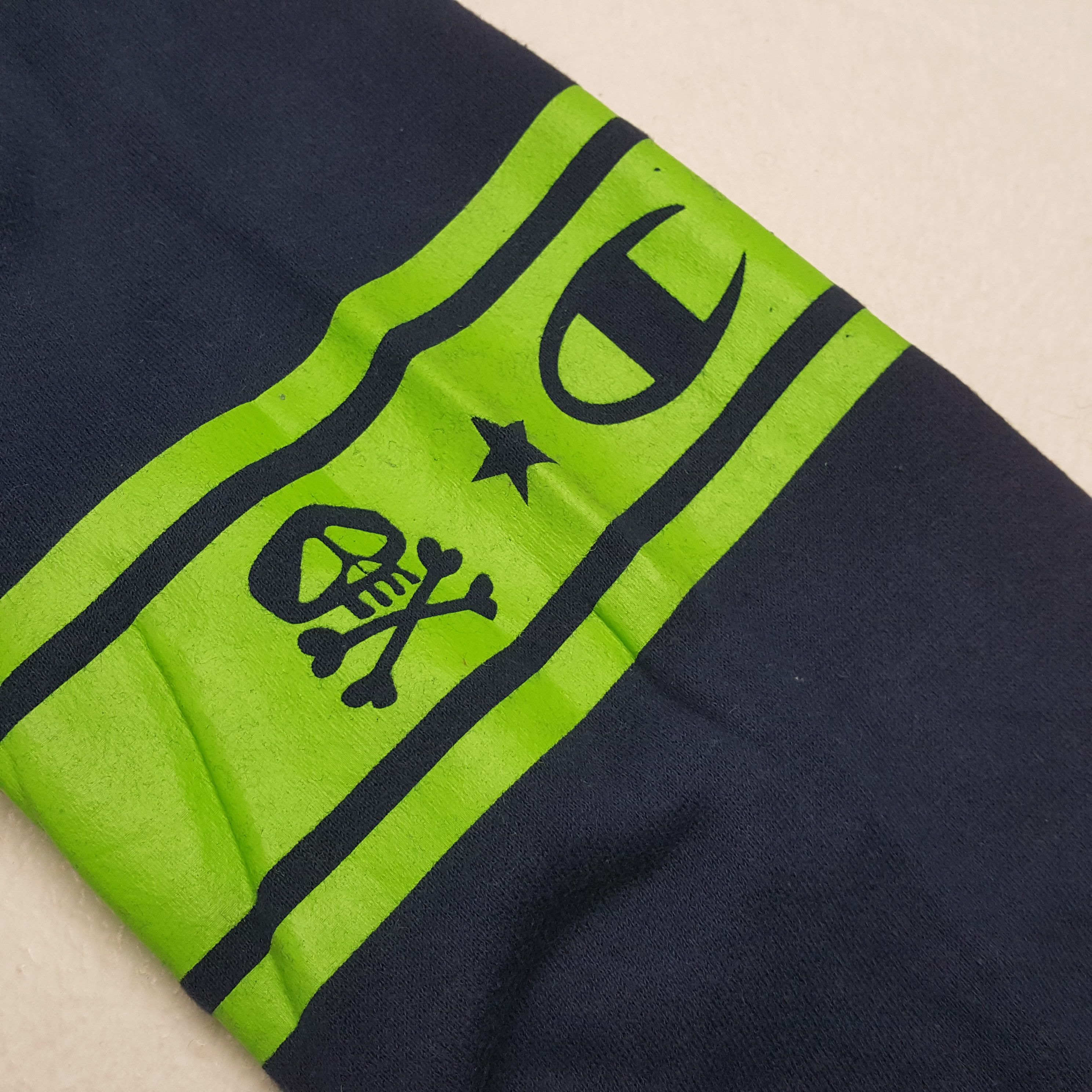 Champion × Vintage Vintage CHAMPION X BLUE CROSS Sportswear Sweatshirt Size US S / EU 44-46 / 1 - 8 Thumbnail