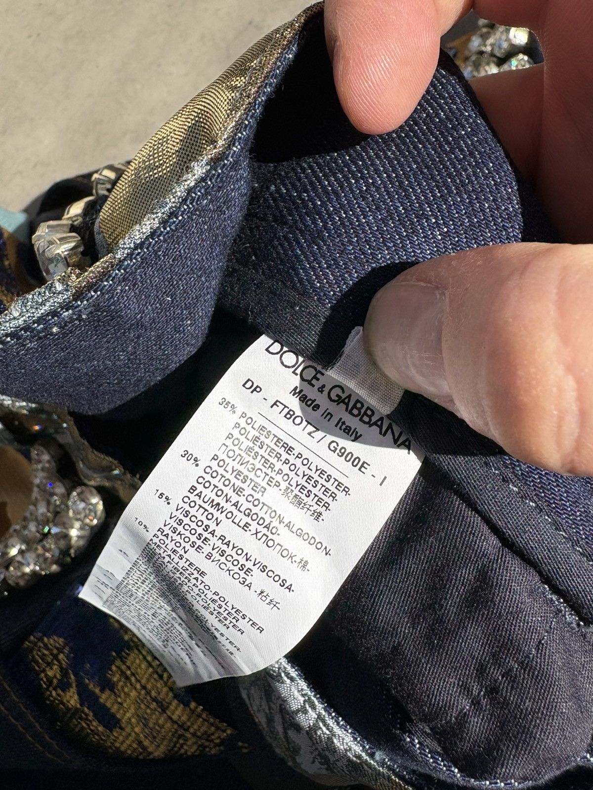 Dolce & Gabbana Dolce & Gabbana denim trousers with crystals high waisted Size 26" / US 2 / IT 38 - 13 Thumbnail