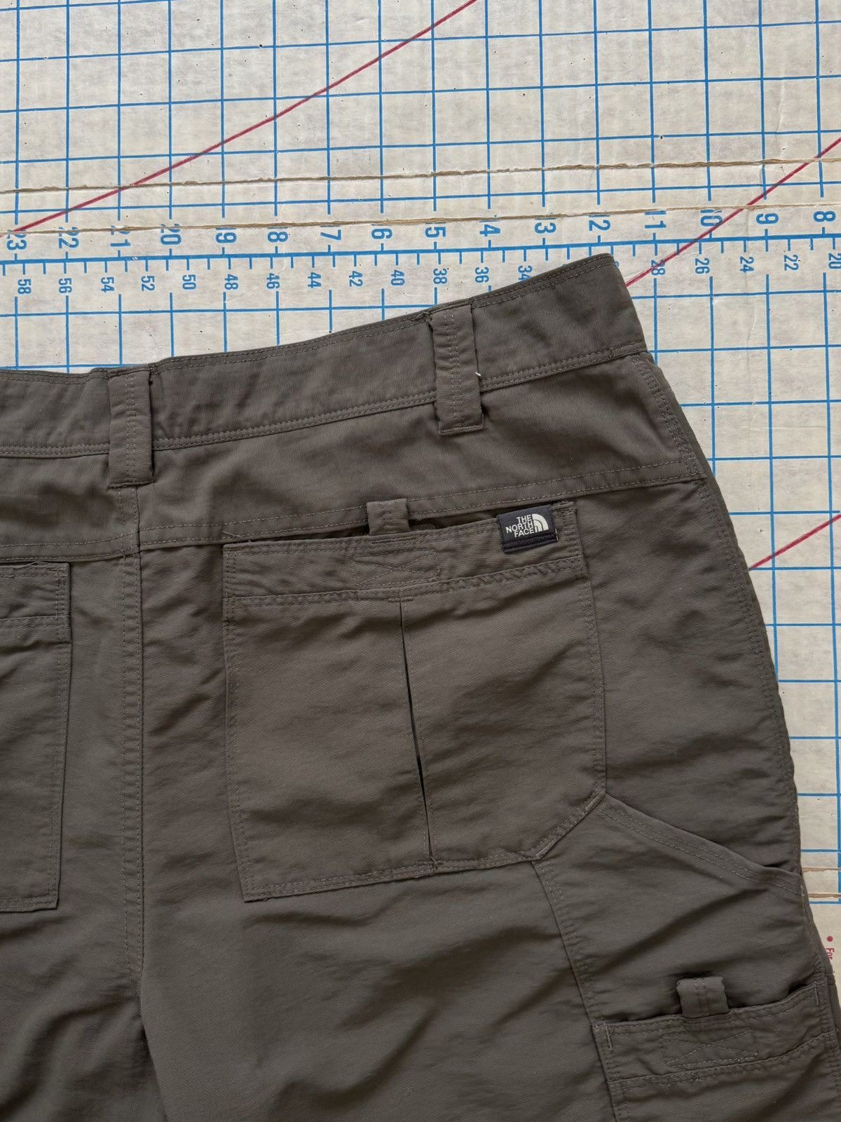 The North Face The North Face Brown Hiking / Trekking Shorts Size 36 Mens Size US 36 / EU 52 - 11 Thumbnail