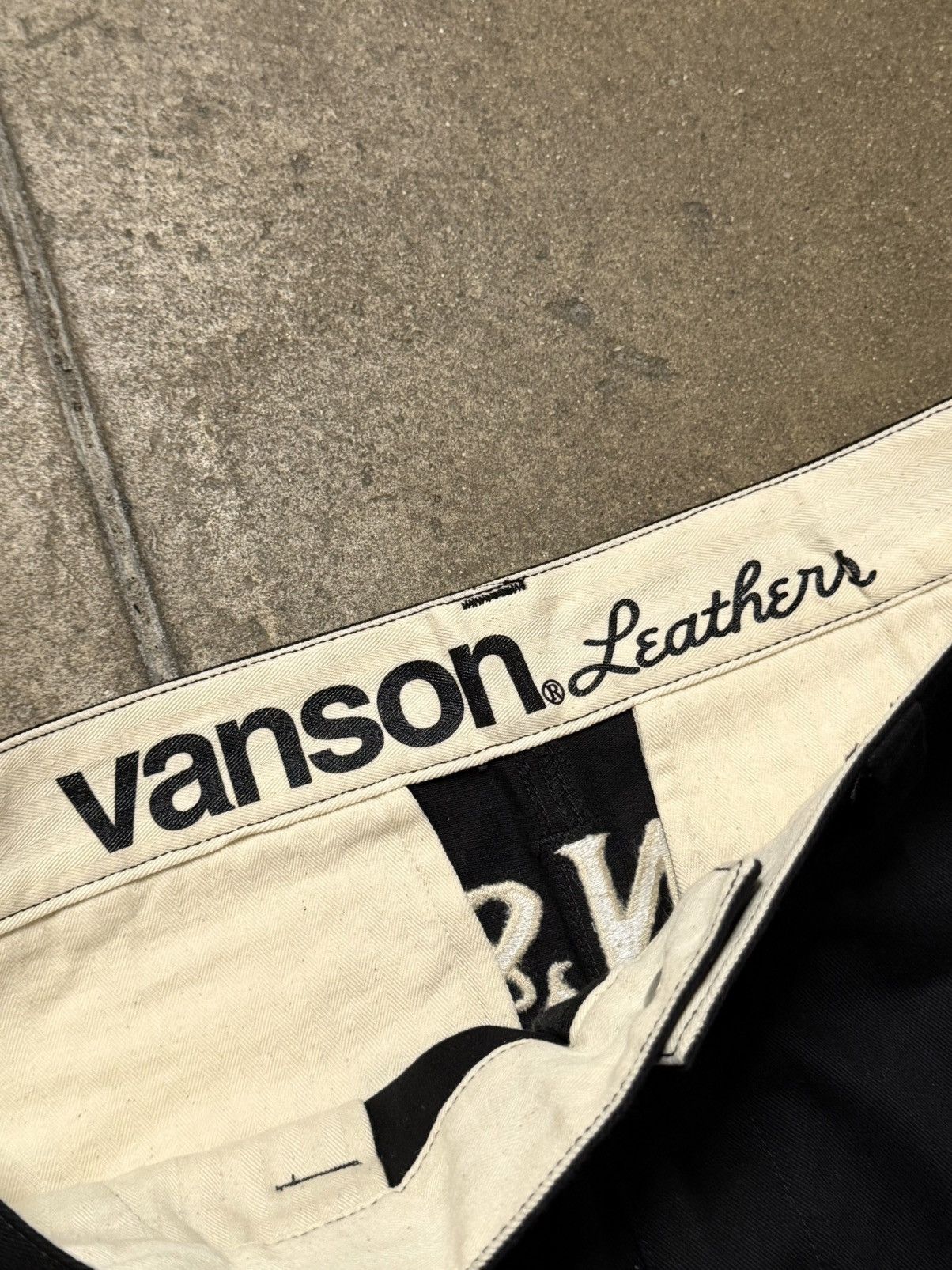 Vanson Leathers Vanson leathers rare embroidered work chino trousers 30 Size US 30 / EU 46 - 7 Thumbnail