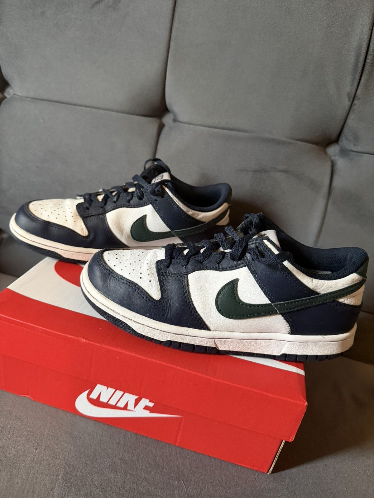 Nike Nike(GS) Dunk Low 'Obsidian Vintage Green Size US 5.5 / EU 38 - 1 Thumbnail