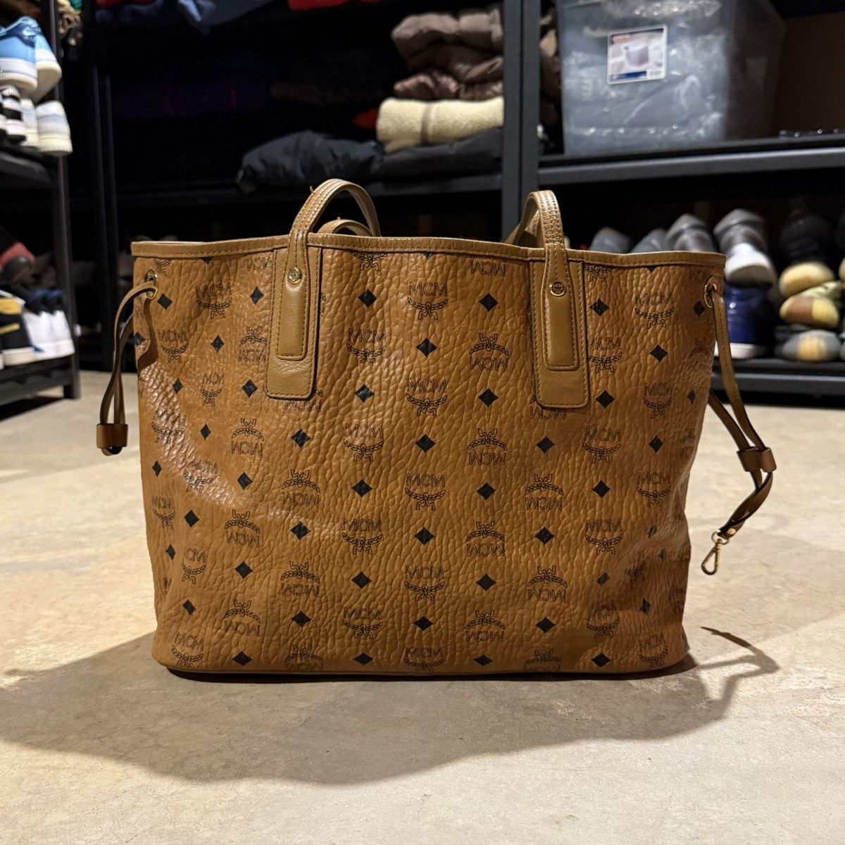 MCM MCM Visetos Liz Reversible Shopper Tote Cognac Medium Size ONE SIZE - 8 Thumbnail
