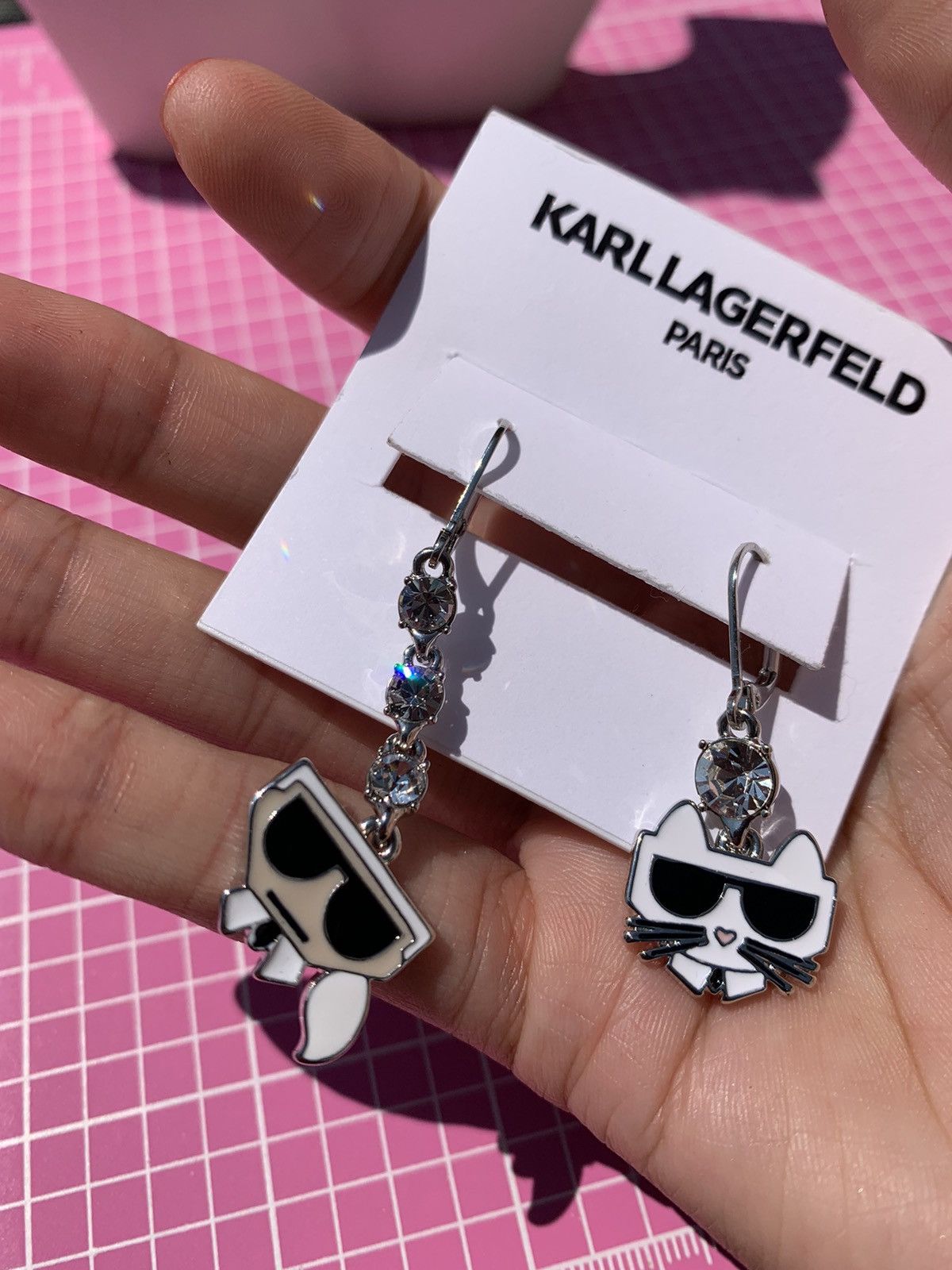 Karl Lagerfeld KARL LAGERFELD PARIS mismatched drop earrings level back NWT Size ONE SIZE - 2 Thumbnail