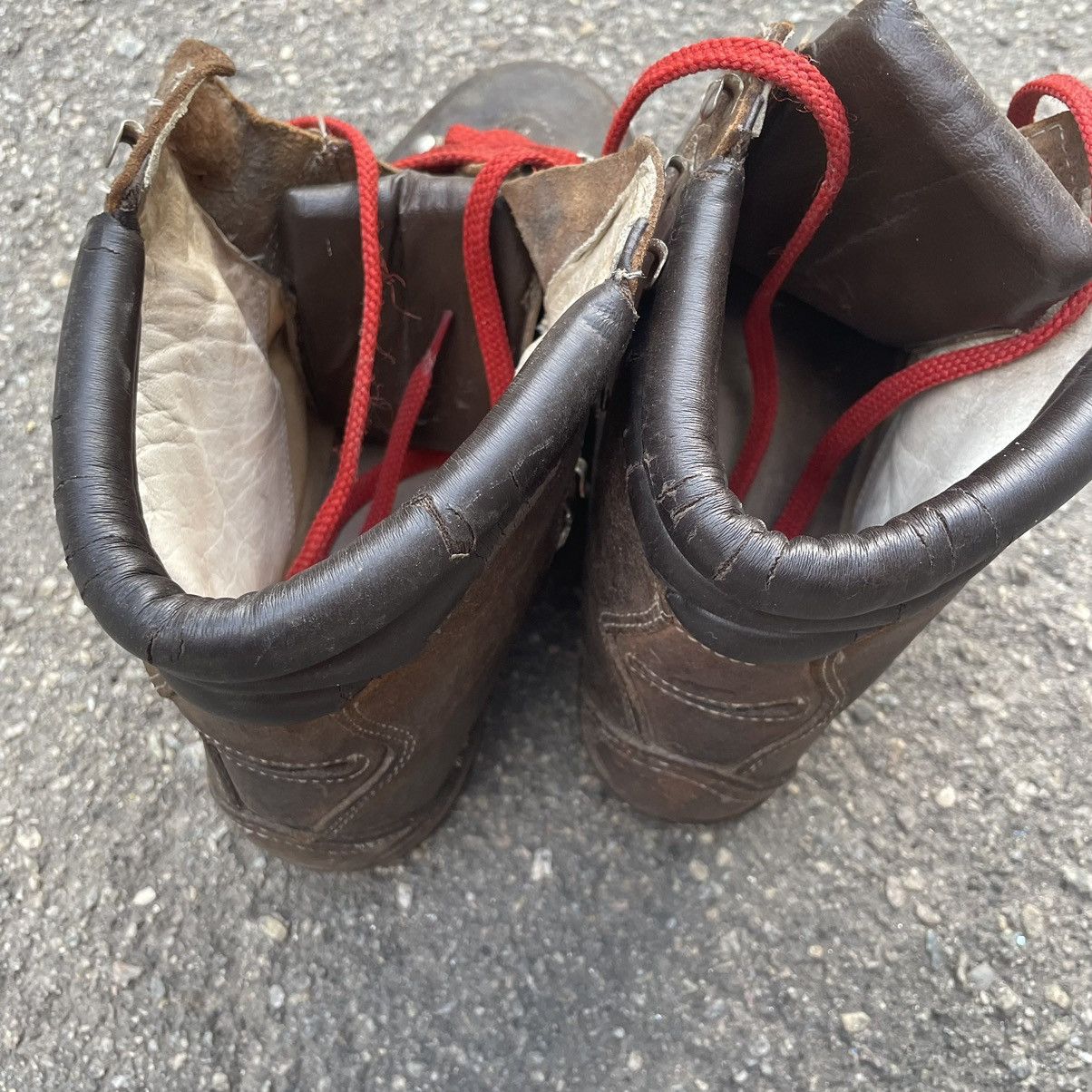 Hanwag × Japanese Brand VINTAGE 90s hanwag hiking boots ski tashi military arm SHOES Size US 7.5 / EU 40-41 - 6 Thumbnail