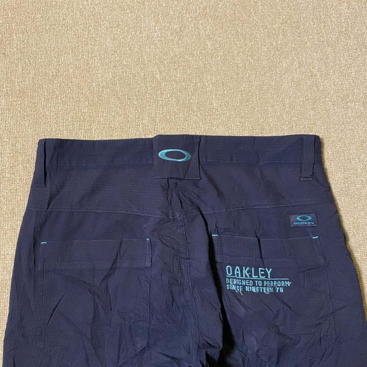 Oakley Oakley Outdoor Shorts Peformance Fit Size US 31 - 10 Thumbnail