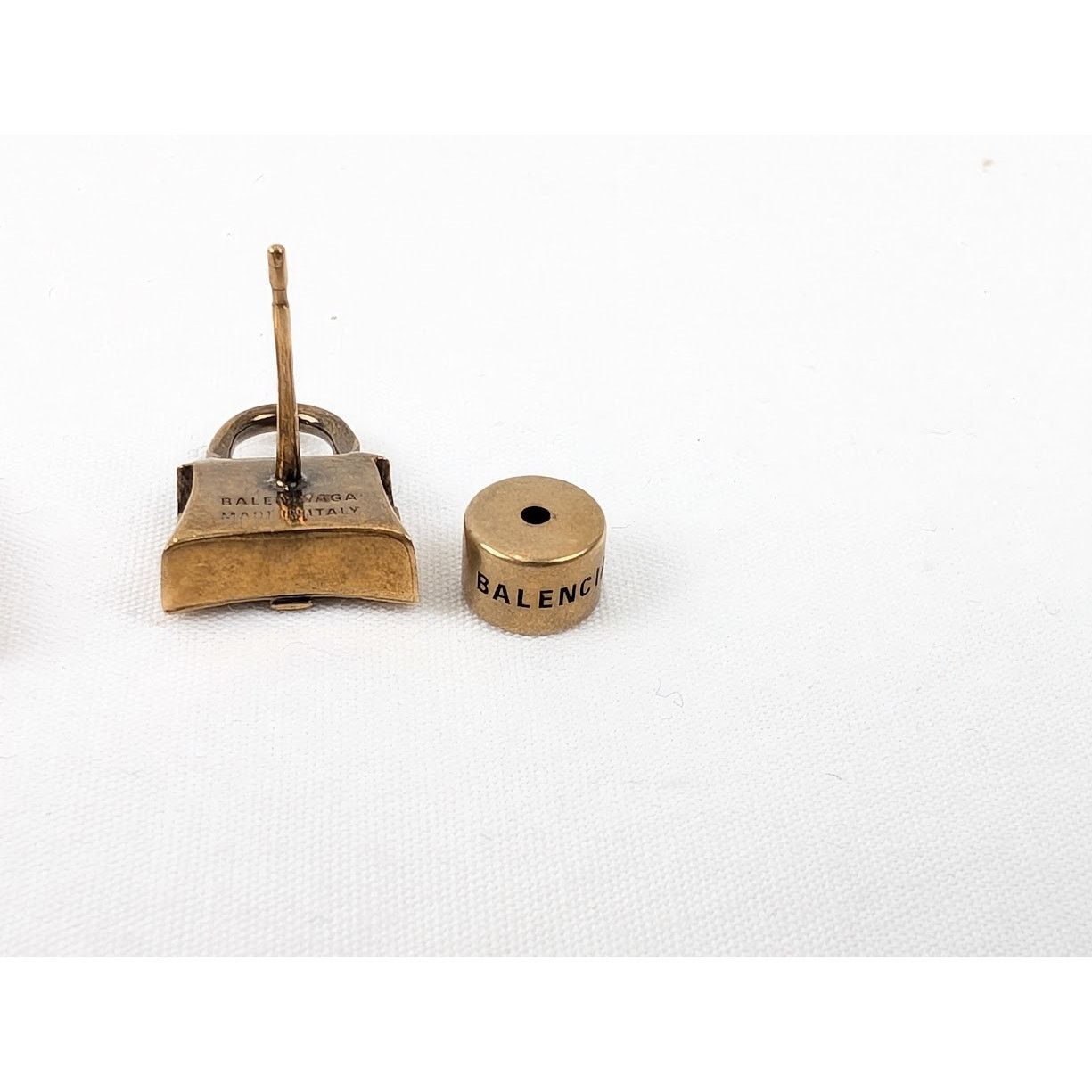 Balenciaga o1rshd1 Size: OS / Bronze Brass Hourgl Stud in Gold Size ONE SIZE - 7 Thumbnail