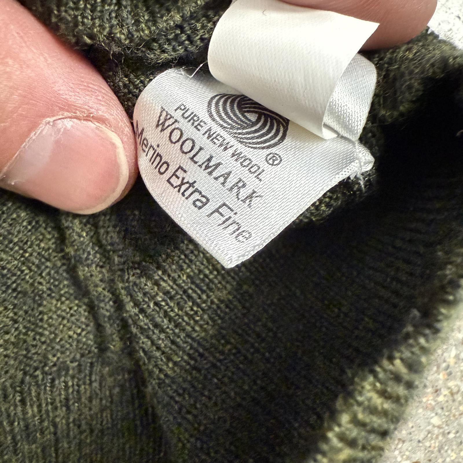 Gap Gap Extra Fine Merino Wool V-Neck Sweater Olive Green - M Size US M / EU 48-50 / 2 - 6 Thumbnail