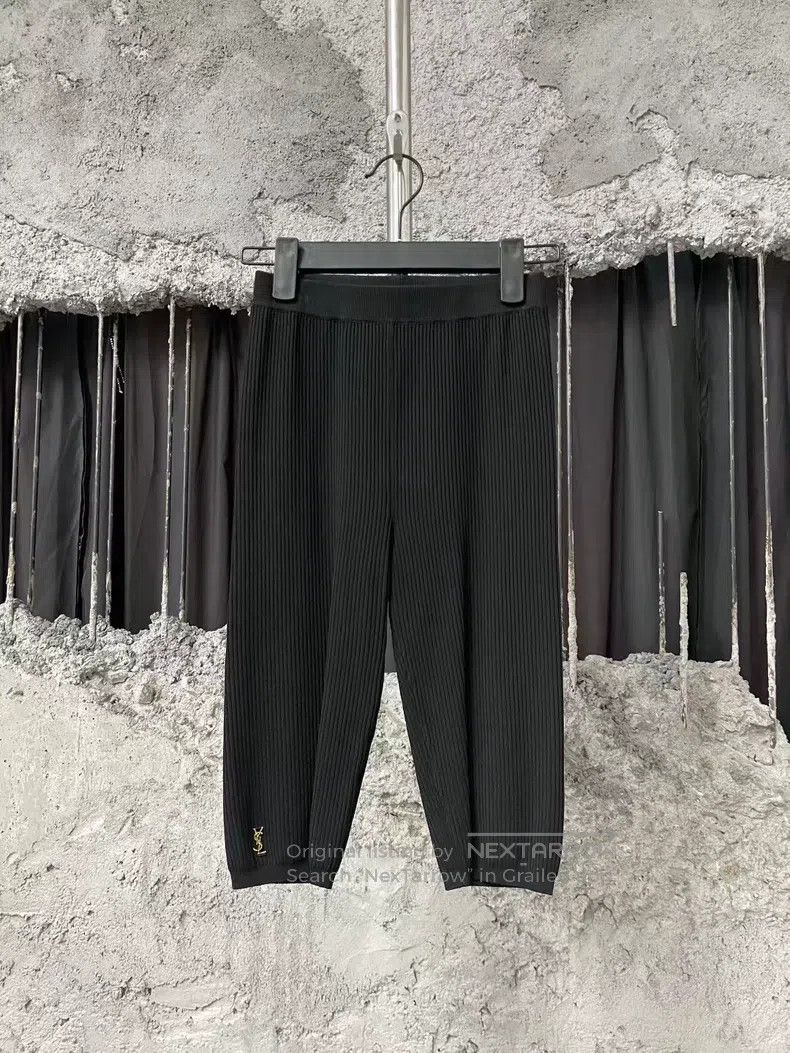 Saint Laurent Paris Saint Laurent Paris size XS Metal Logo Knit Shorts Size US 27 - 1 Thumbnail