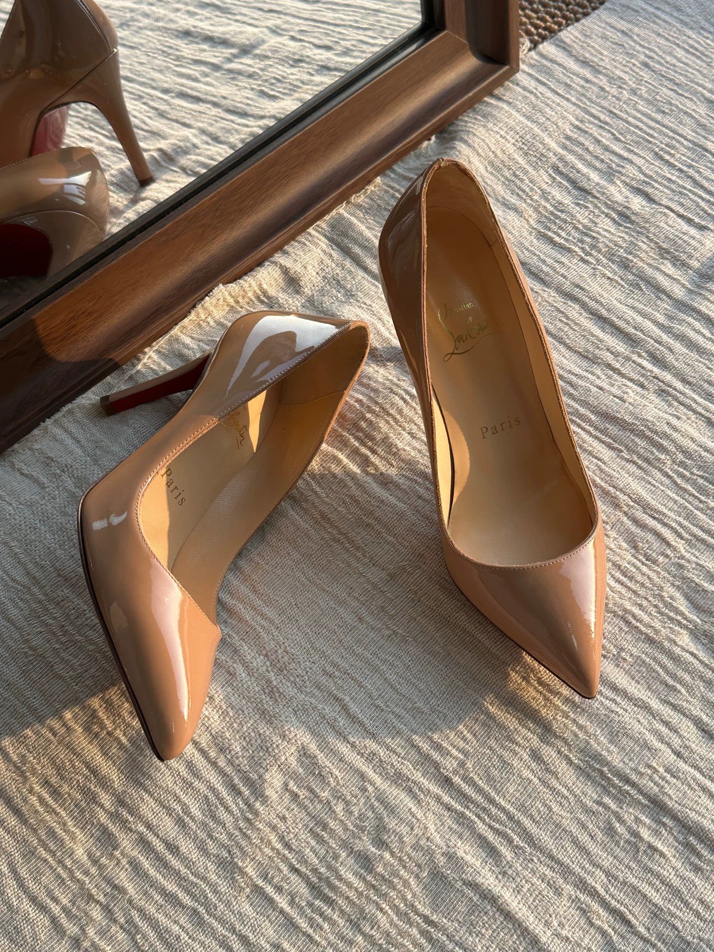 Christian Louboutin CL nude patent leather red sole heels women's Size US 4.5 / IT 34.5 - 4 Thumbnail