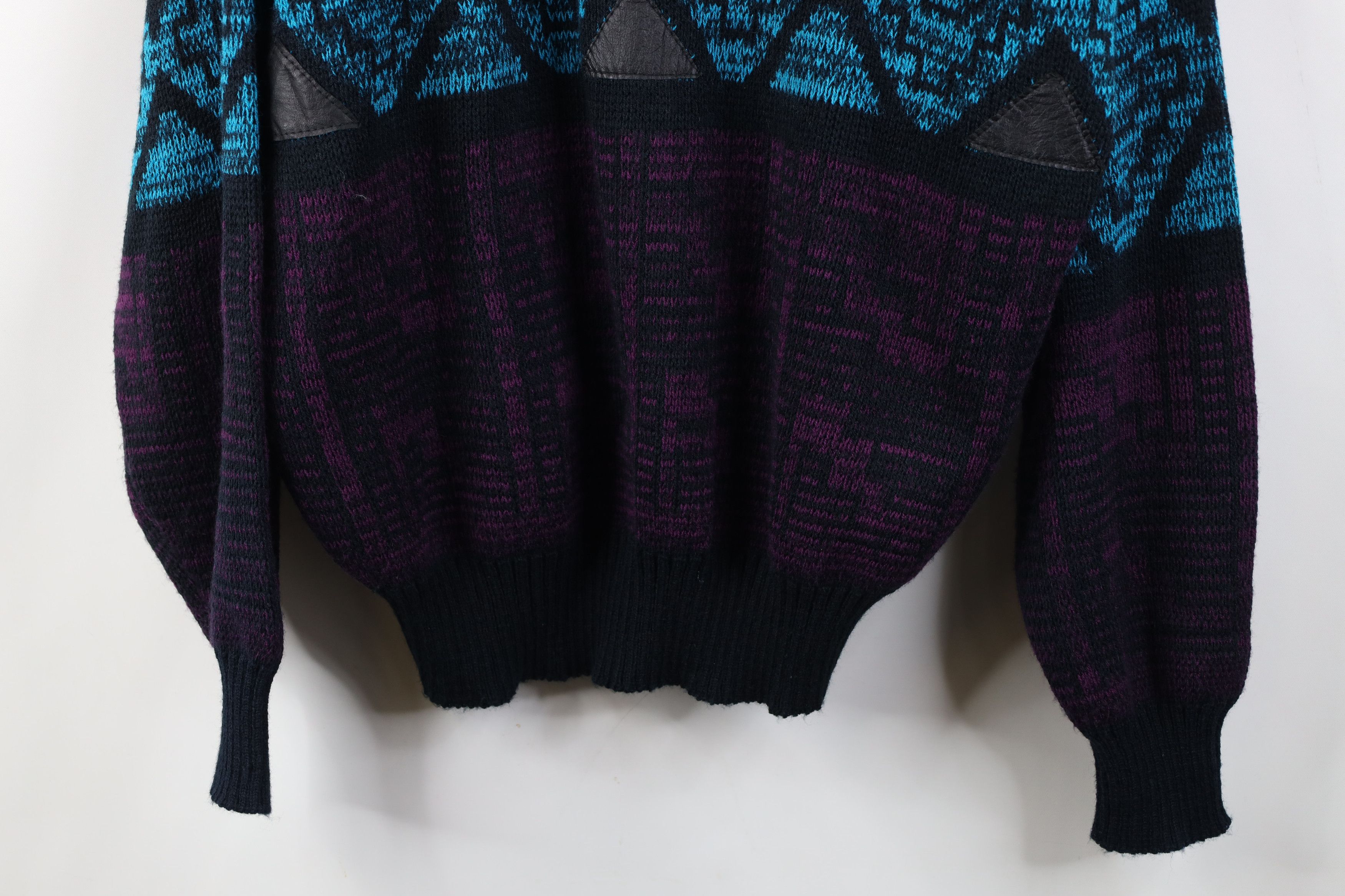 Vintage Vintage 90s Streetwear Leather Trim Geometric Knit Sweater Size US L / EU 52-54 / 3 - 3 Thumbnail