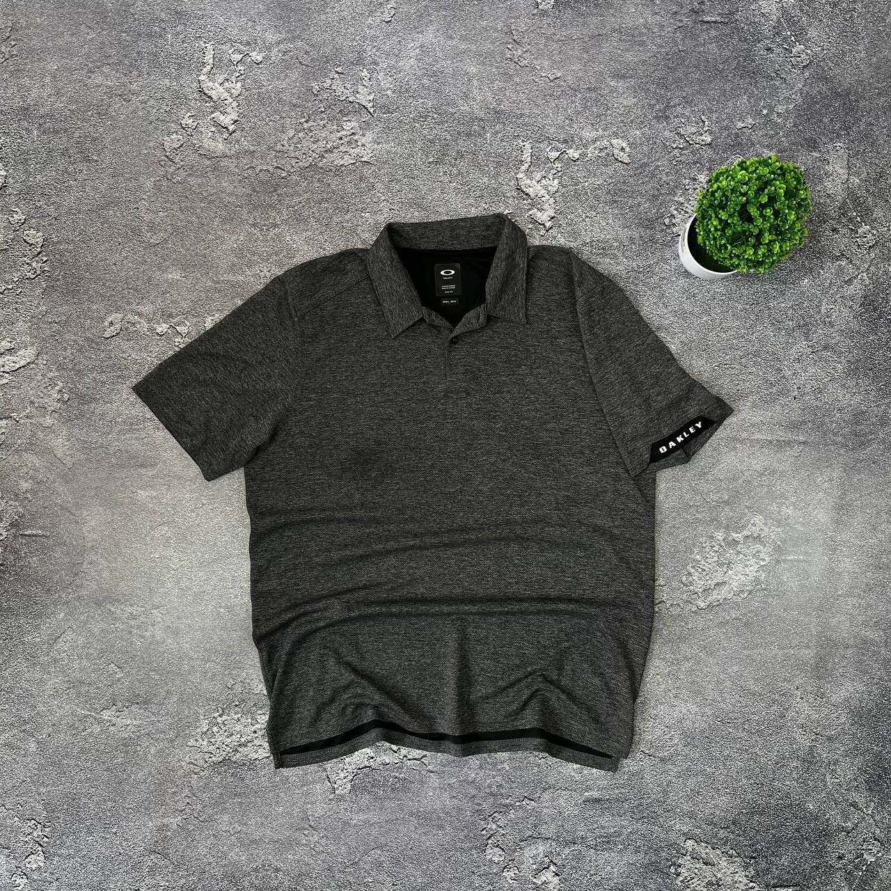 Oakley Vintage Oakley Mini Logo Gorpcore Polo T-Shirt L Size US L / EU 52-54 / 3 - 1 Thumbnail
