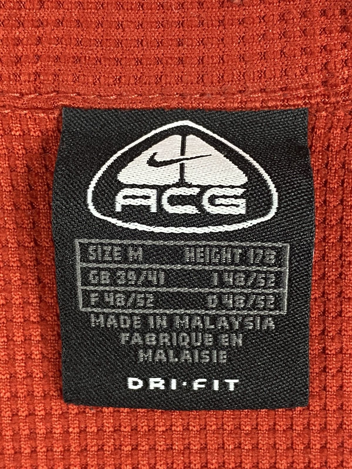 Nike ACG Vintage Nike ACG Drill Outdoor Life Tee Polo Shirt Size US M / EU 48-50 / 2 - 13 Thumbnail