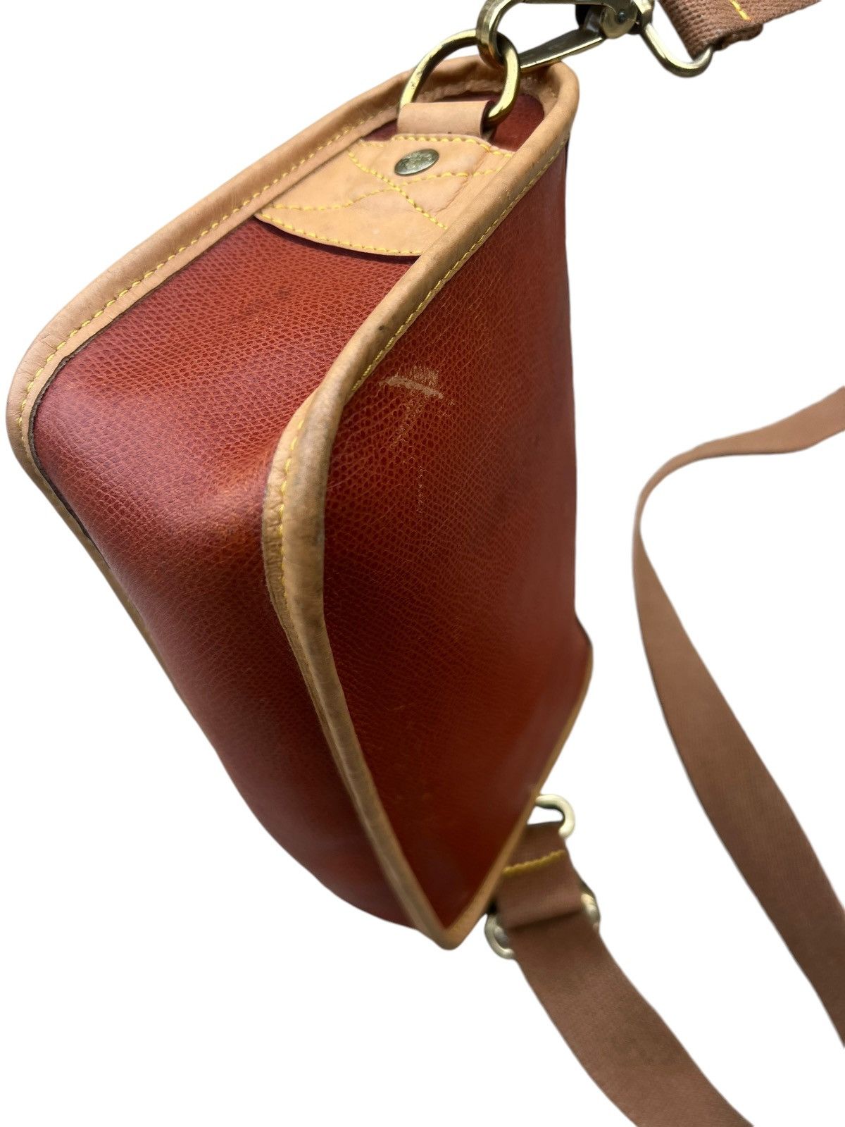 Leather Vintage 90s Upla Paris Scratches Patina Leather Sling Bag Size ONE SIZE - 15 Thumbnail