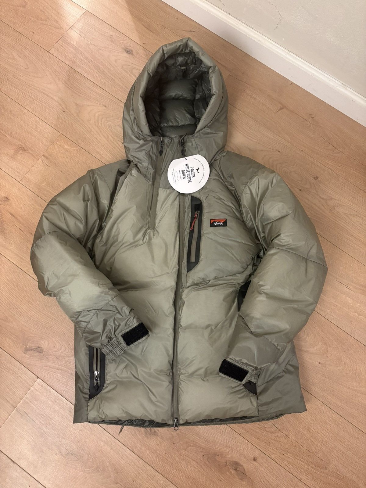 NANGA Brand New NANGA Aurora Tex Light Down Jacket MIKAMI – Sage Size US M / EU 48-50 / 2 - 1 Thumbnail