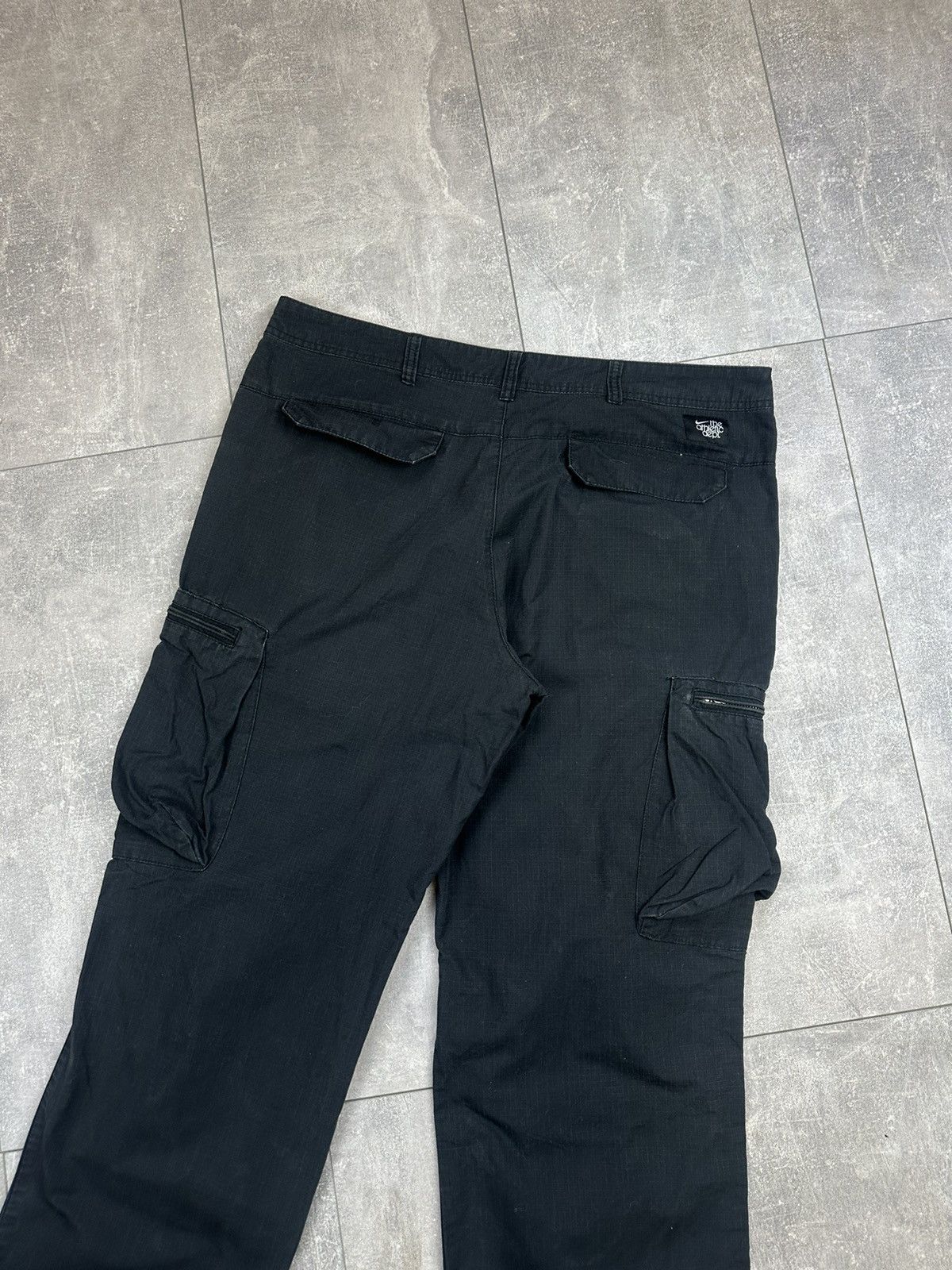 Vintage Nike Vintage Cargo Pants Small Swoosh Logo Size US 33 - 5 Thumbnail