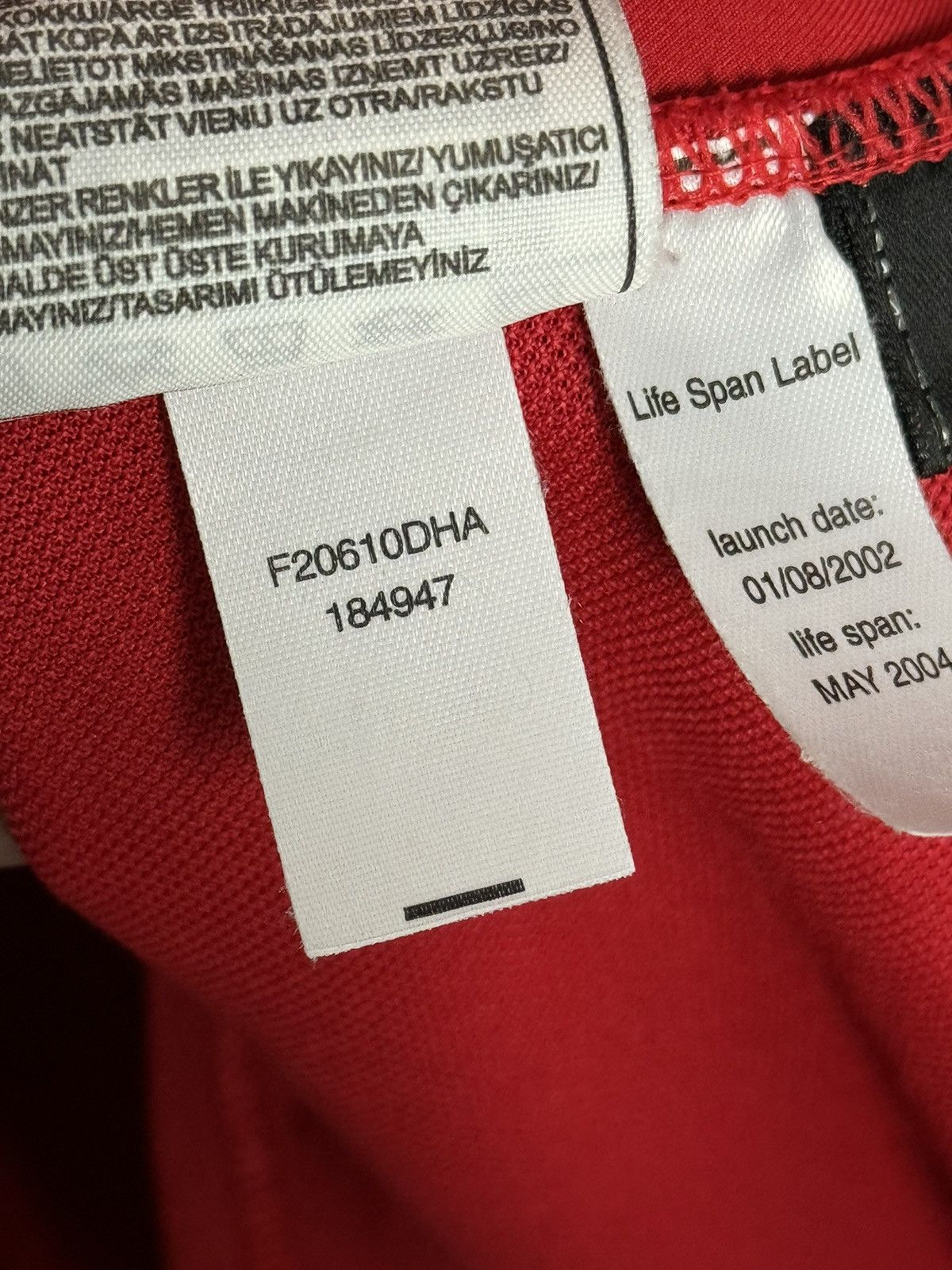 Nike Manchester United 02/04 Home Saha Football Jersey Size US L / EU 52-54 / 3 - 16 Thumbnail