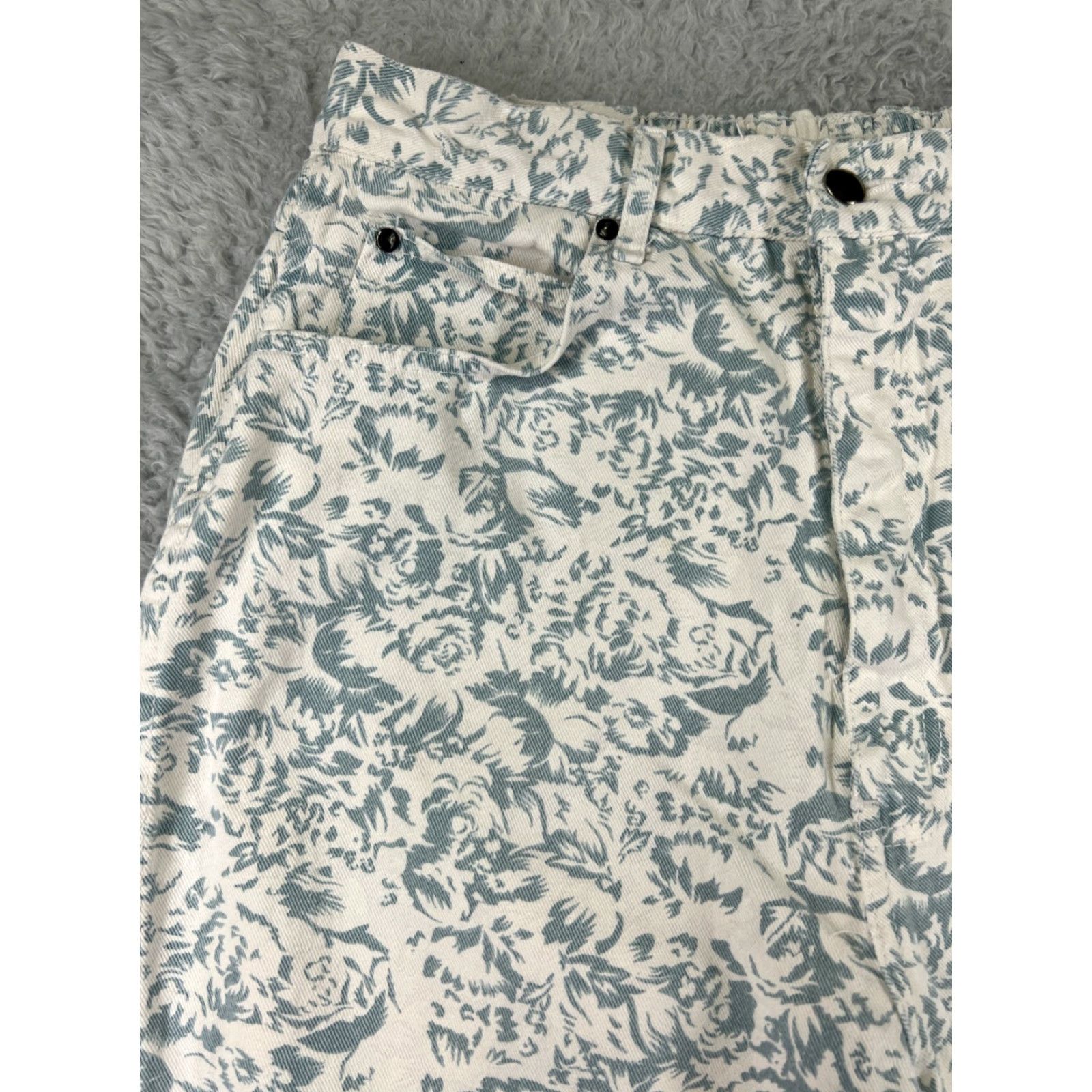 Vintage Amilano White Floral Denim Jeans High Rise Women 32 Jeans, 5-Pocket Slim Fit, Cotton Stretch, Vintage: No, Regular Size, Pants, Women, 90s? Size 24" / US 00 / IT 34 - 7 Thumbnail
