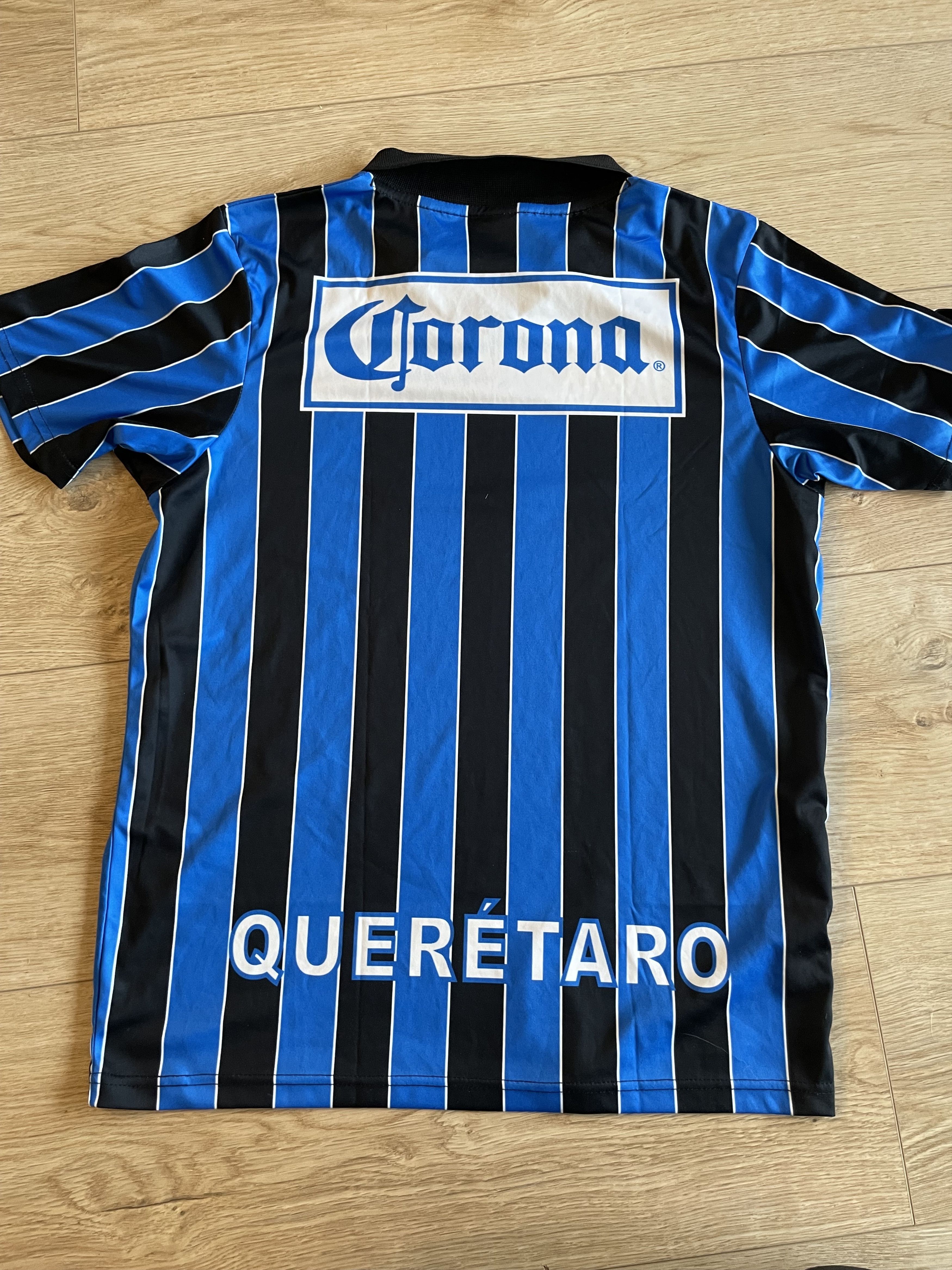 Other Queretaro 05-06 Home Shirt Size US M / EU 48-50 / 2 - 2 Thumbnail
