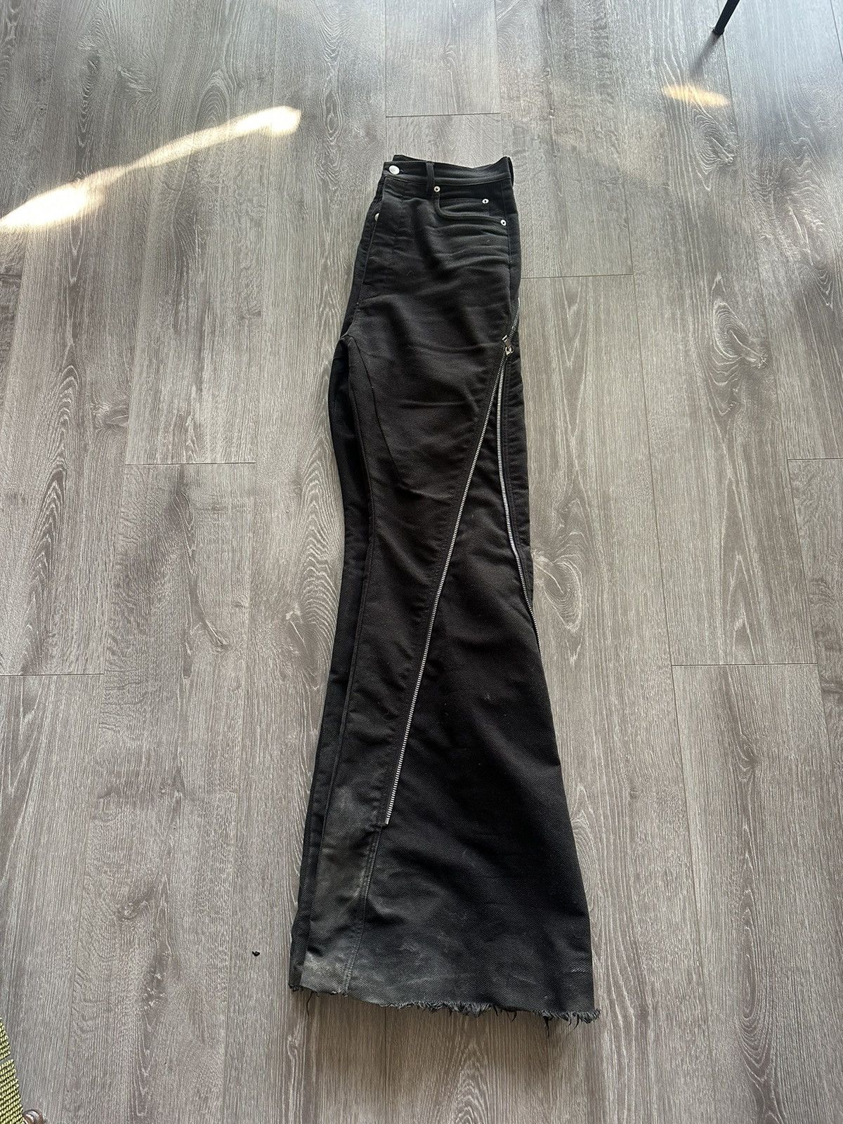 Rick Owens Rick Owens FW23 Bolans Banana cut Size US 30 / EU 46 - 3 Thumbnail