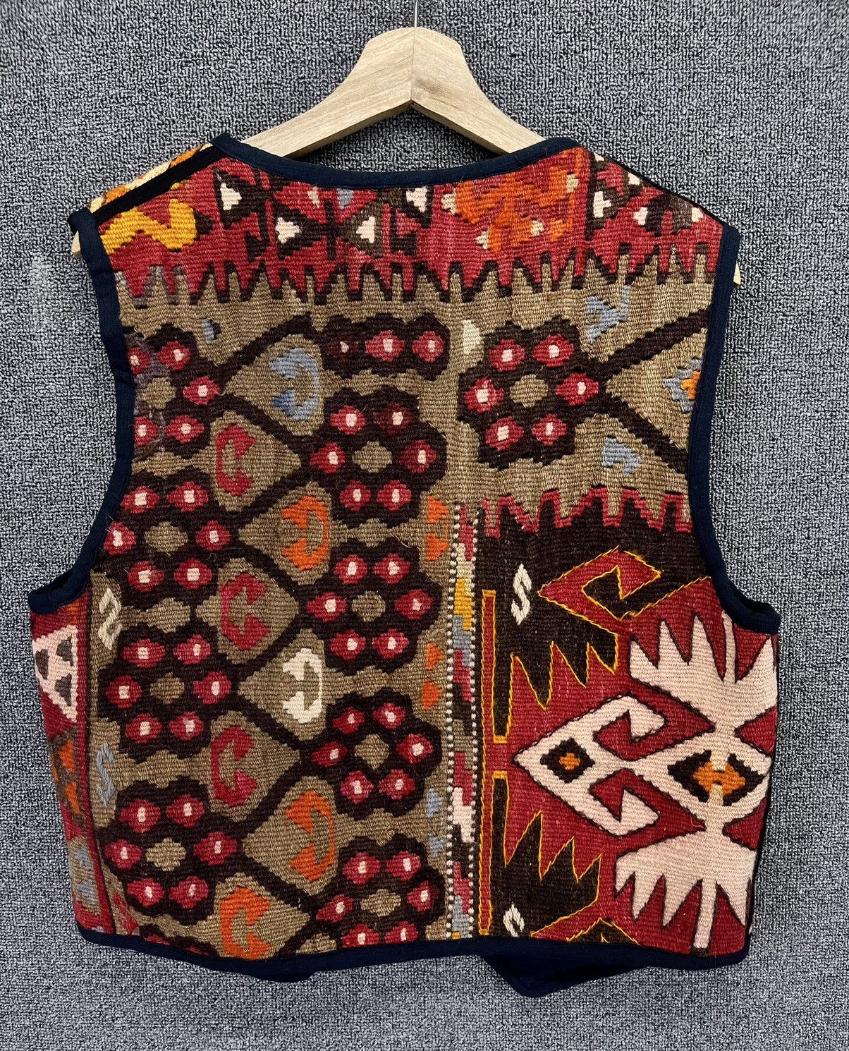 Japanese Brand Vintage Japanese Classic Fashion Navajo Vest Size US M / EU 48-50 / 2 - 5 Thumbnail