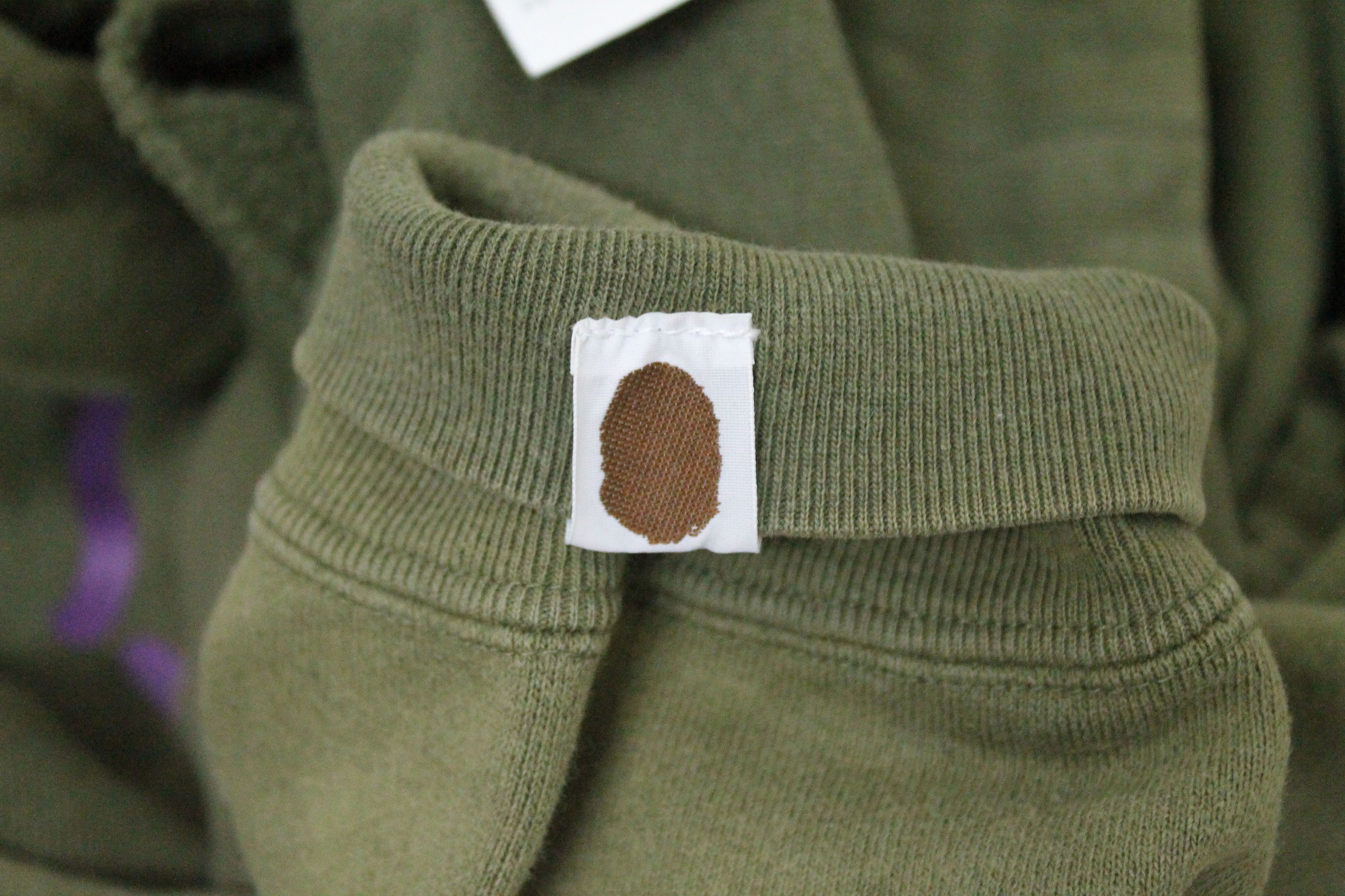 Bape A BATHING APE BAPESTA Pullover Hoodie Sweater size M. Size US M / EU 48-50 / 2 - 9 Thumbnail