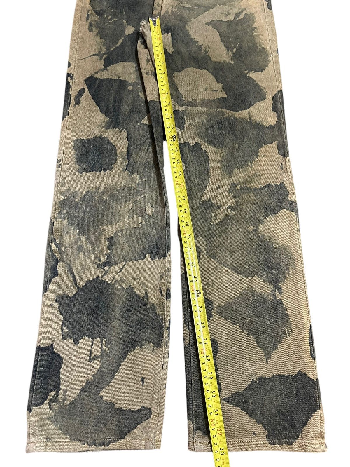 Uniqlo Vintage Japanese Uniqlo Painted Camouflage Style Jeans Size US 32 / EU 48 - 14 Thumbnail
