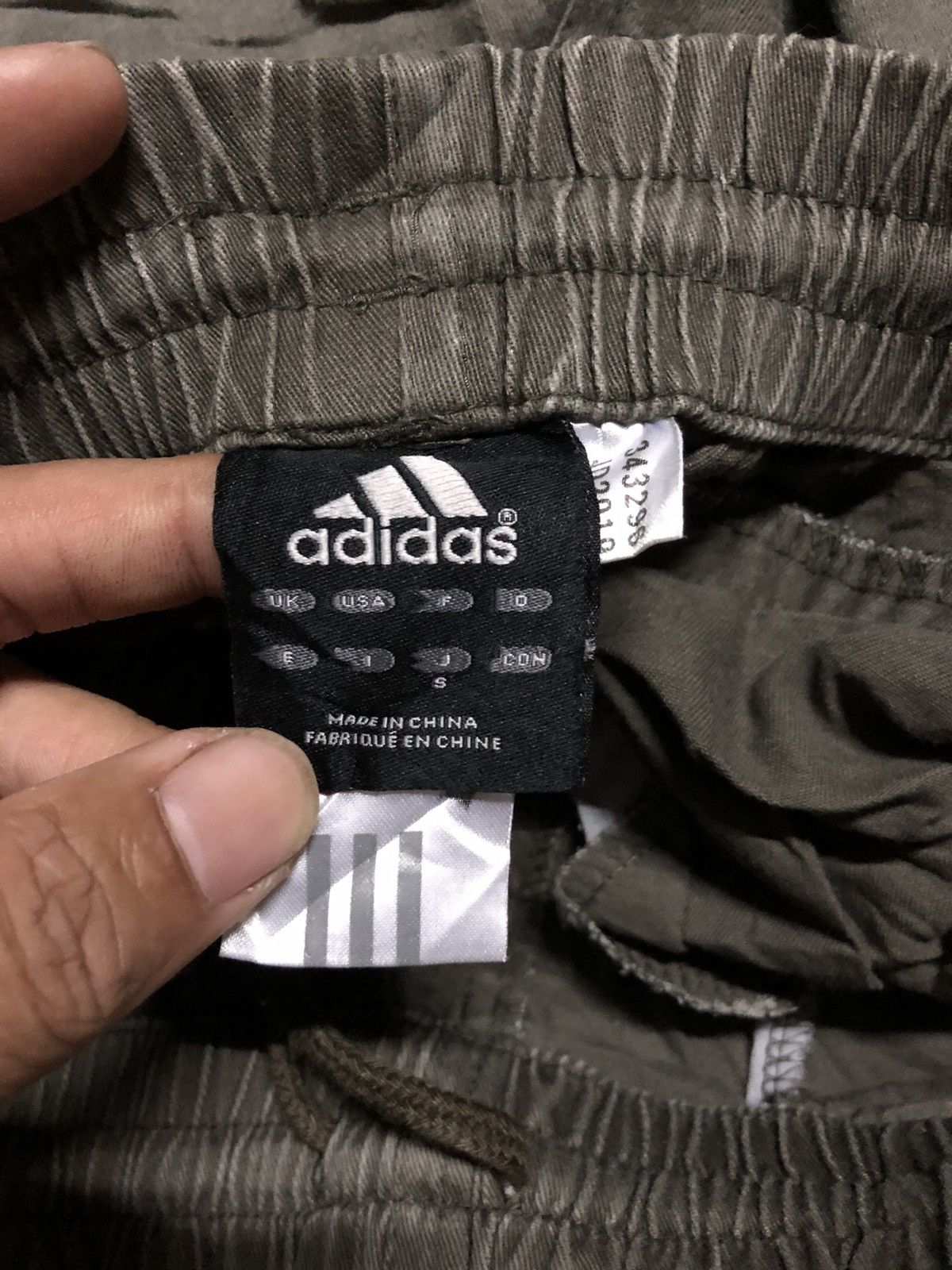 Adidas Adidas short pants Size US 27 - 8 Thumbnail