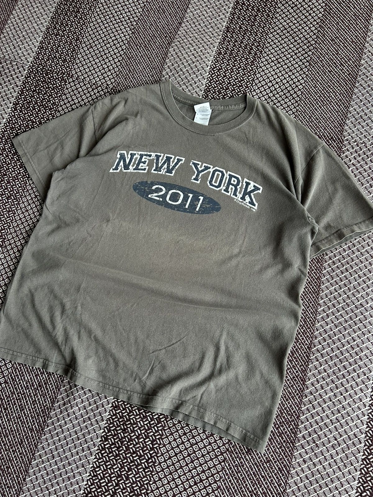 Gildan Vintage New York T-shirt Streetwear Unisex Size Large Faded Size US L / EU 52-54 / 3 - 2 Thumbnail