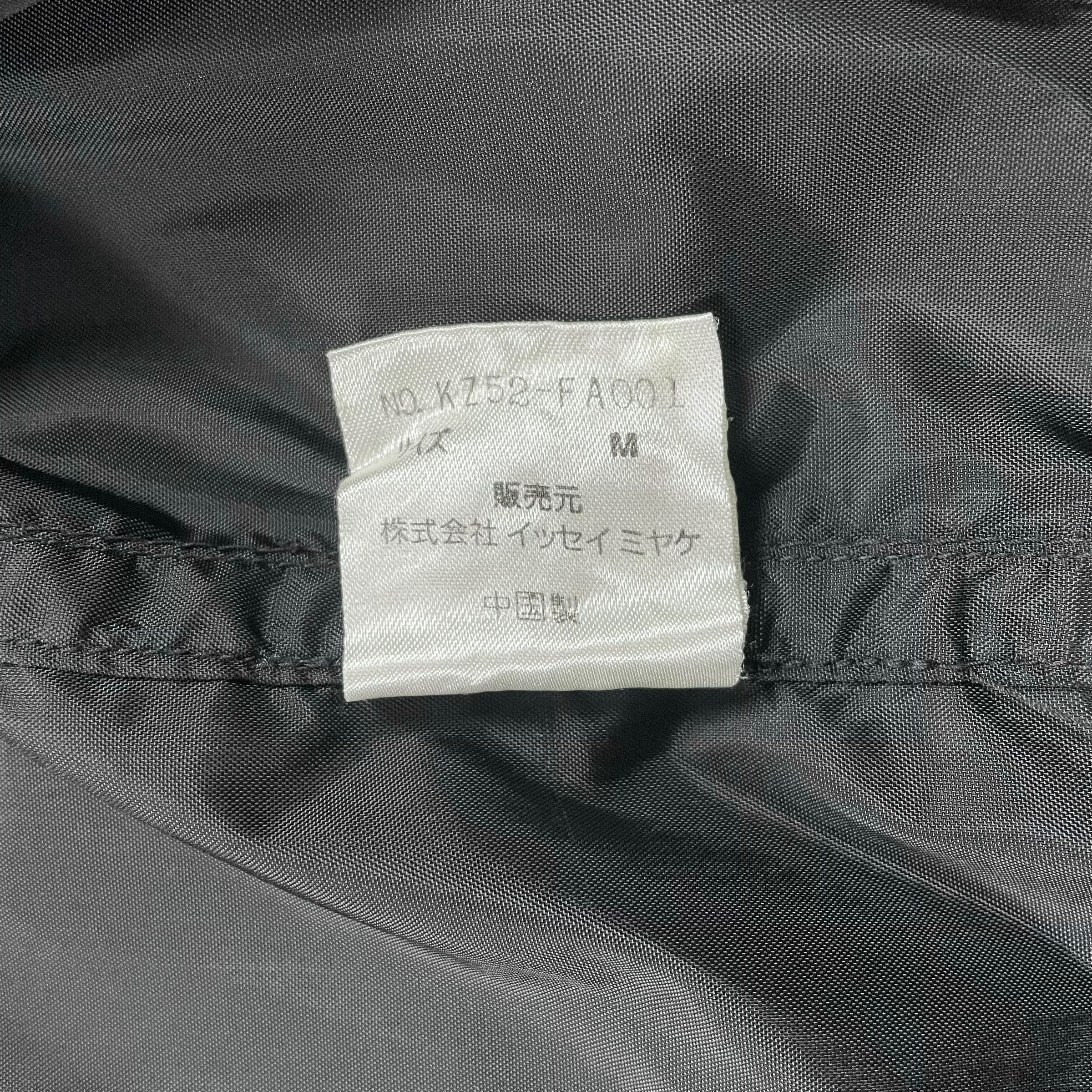 Final Home Vintage Final Home S/S 1995 Hooded Survival Jacket Size US M / EU 48-50 / 2 - 12 Thumbnail