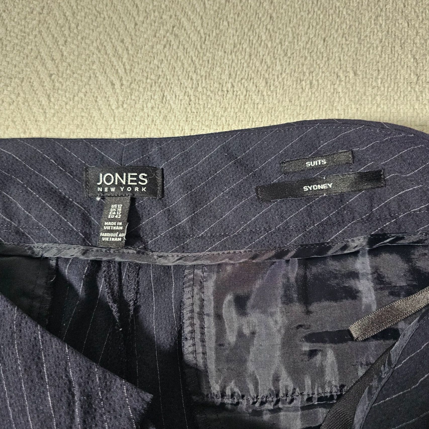 Jones New York Jones New York Sydney Pants Women's Size 12 Blue Striped High Rise Straight Leg Size 34" / US 12 / IT 48 - 3 Thumbnail