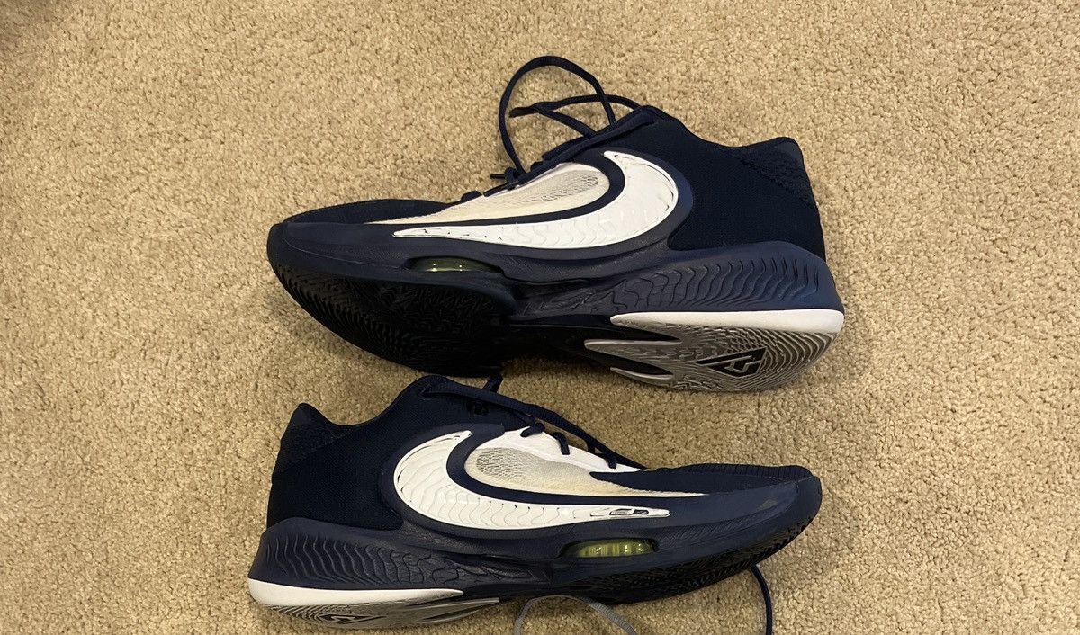 Nike Nike Giannis 4 “Navy” Size US 13 / EU 46 - 1 Thumbnail