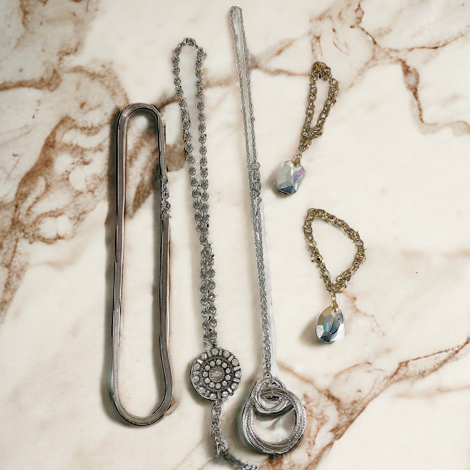 Costume Jewelry Lot Assorted Necklaces And Bracelets Trendy in Brown, Women's