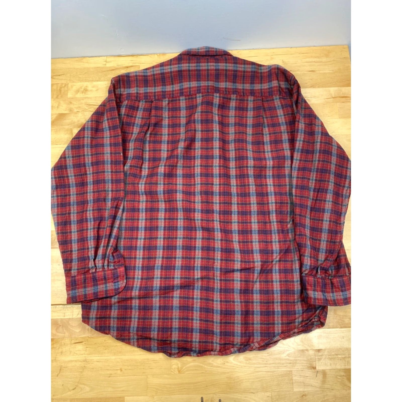 Pendleton Sir Pendleton Wool Flannel Button Up Shirt Plaid Red Long Sleeve M Mens Button-Up Wool Flannel Red Plaid Long Sleeve Size M Size US M / EU 48-50 / 2 - 2 Thumbnail
