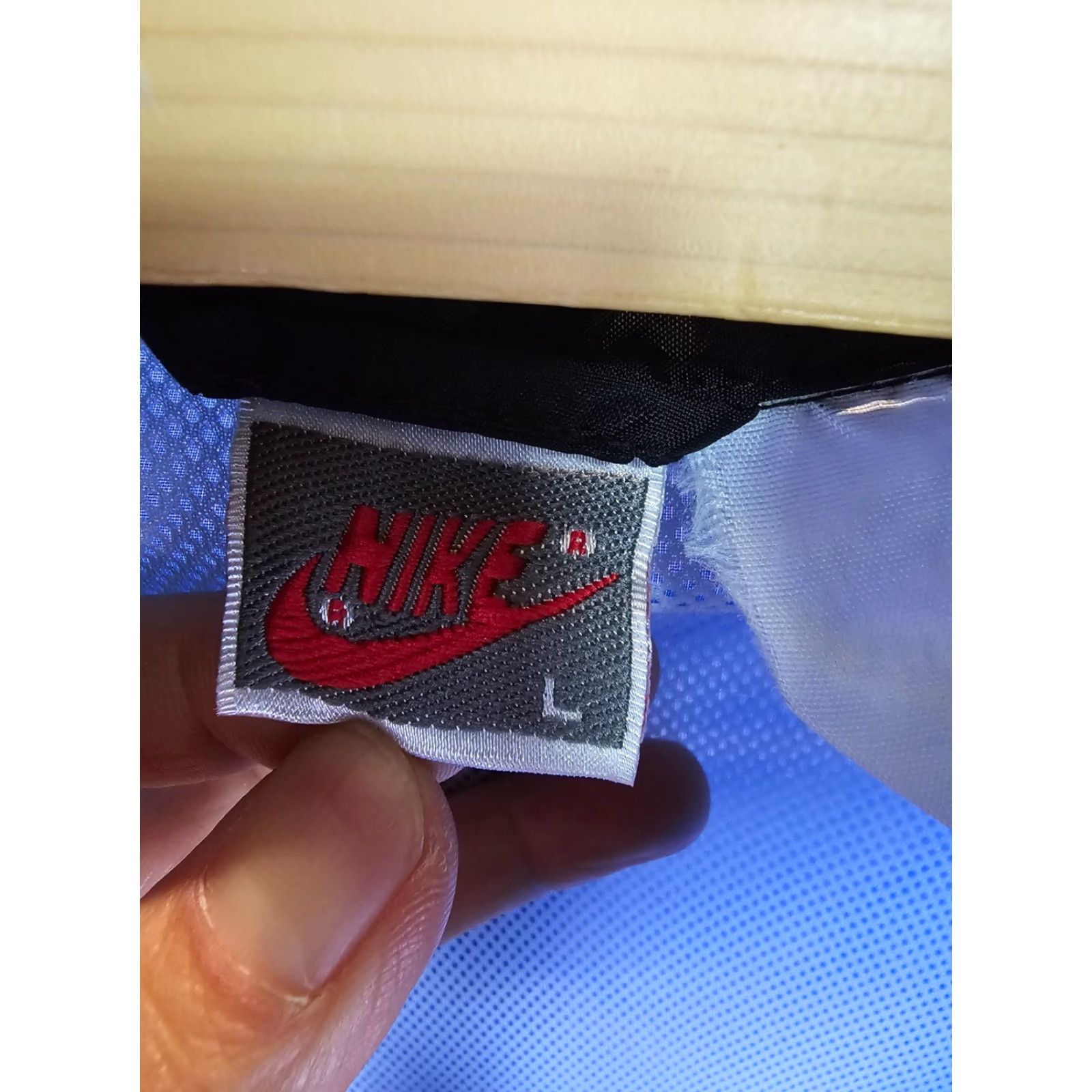Nike VINTAGE Nike Windbreaker Jacket Windbreaker Track Top SZ LARGE Jacket Mens Blue 90s Featured Winds Breaker 23 INCH 33 INCH 28 INCH Size US L / EU 52-54 / 3 - 3 Thumbnail