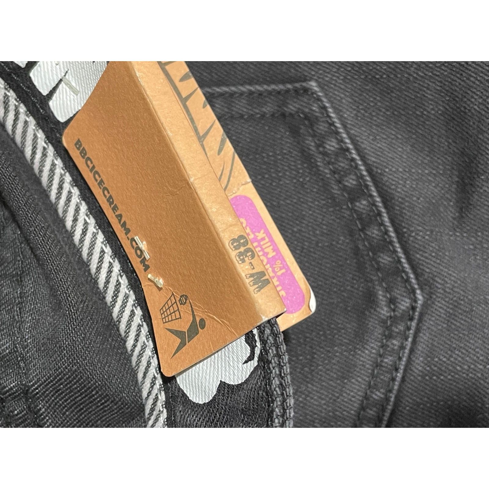 Icecream ICECREAM RED RUNNING DOG BLACK DENIM SHORT SIZE 38 NEW Size US 38 / EU 54 - 3 Thumbnail