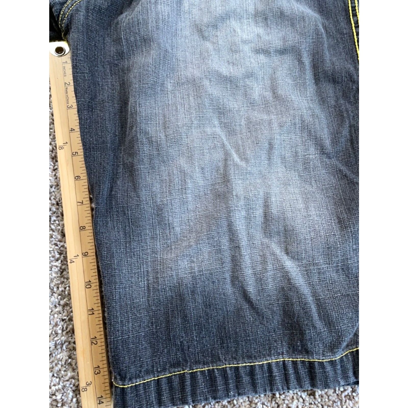 Vintage VINTAGE Ubug Baggy Fit Jean Shorts Bermuda Men 35 x 14 Black Yellow Stitching Denim Cotton Hip Hop Retro 90s Mens Size US 35 - 6 Thumbnail