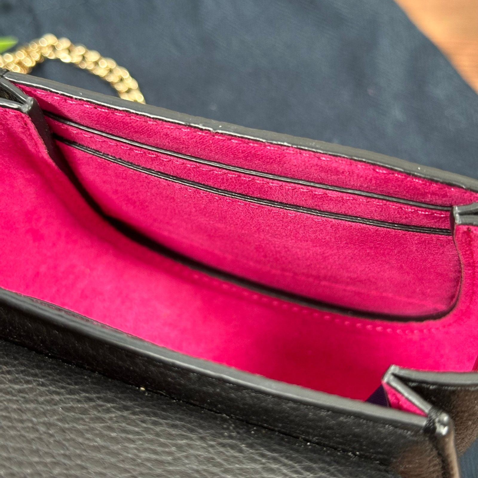 Cole Haan Cole Haan Mini Turnlock Black Pebbled Leather Crossbody Bag Size ONE SIZE - 10 Thumbnail