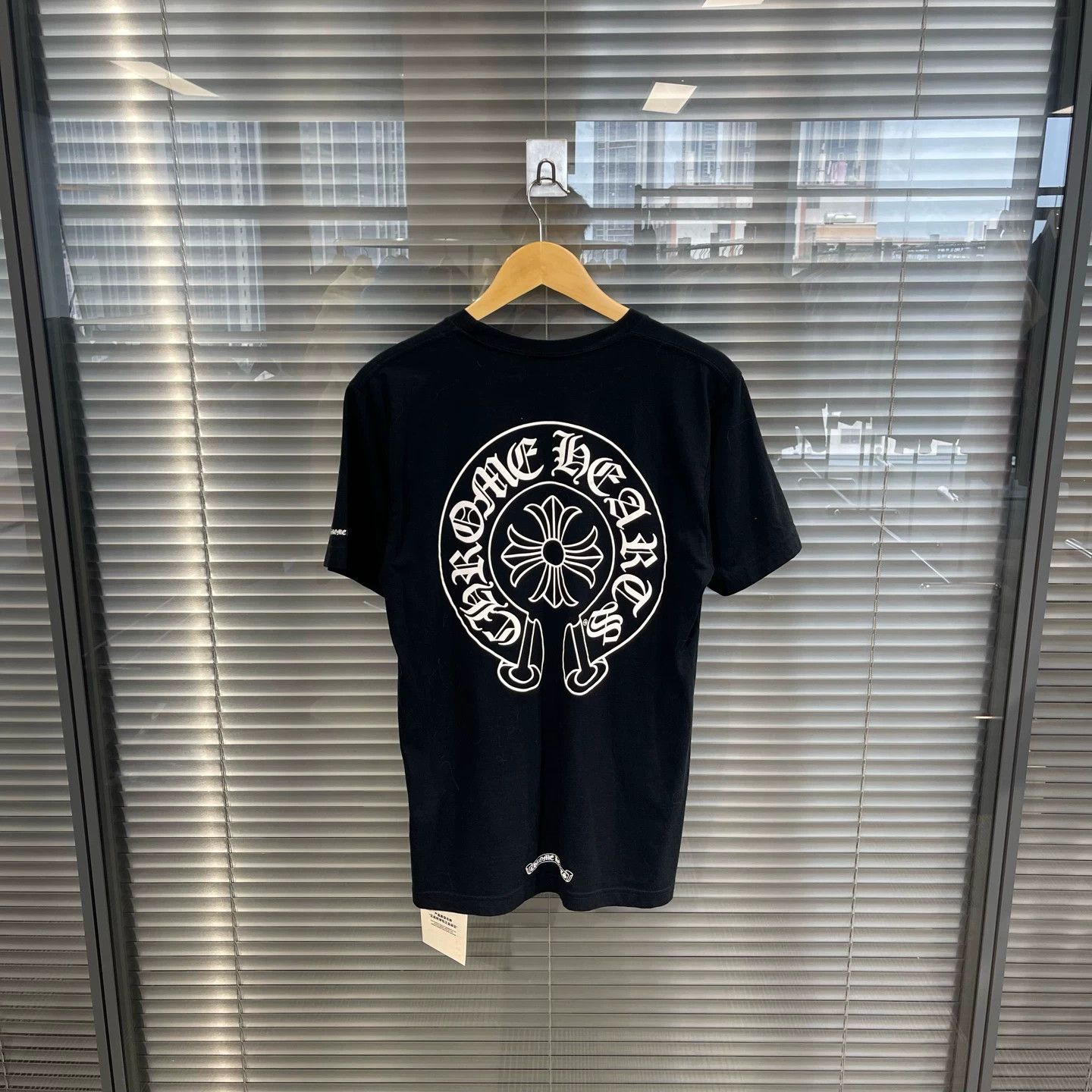 Chrome Hearts Chrome Hearts Classic Back Horseshoe Short Sleeve M (New) Size US M / EU 48-50 / 2 - 2 Thumbnail