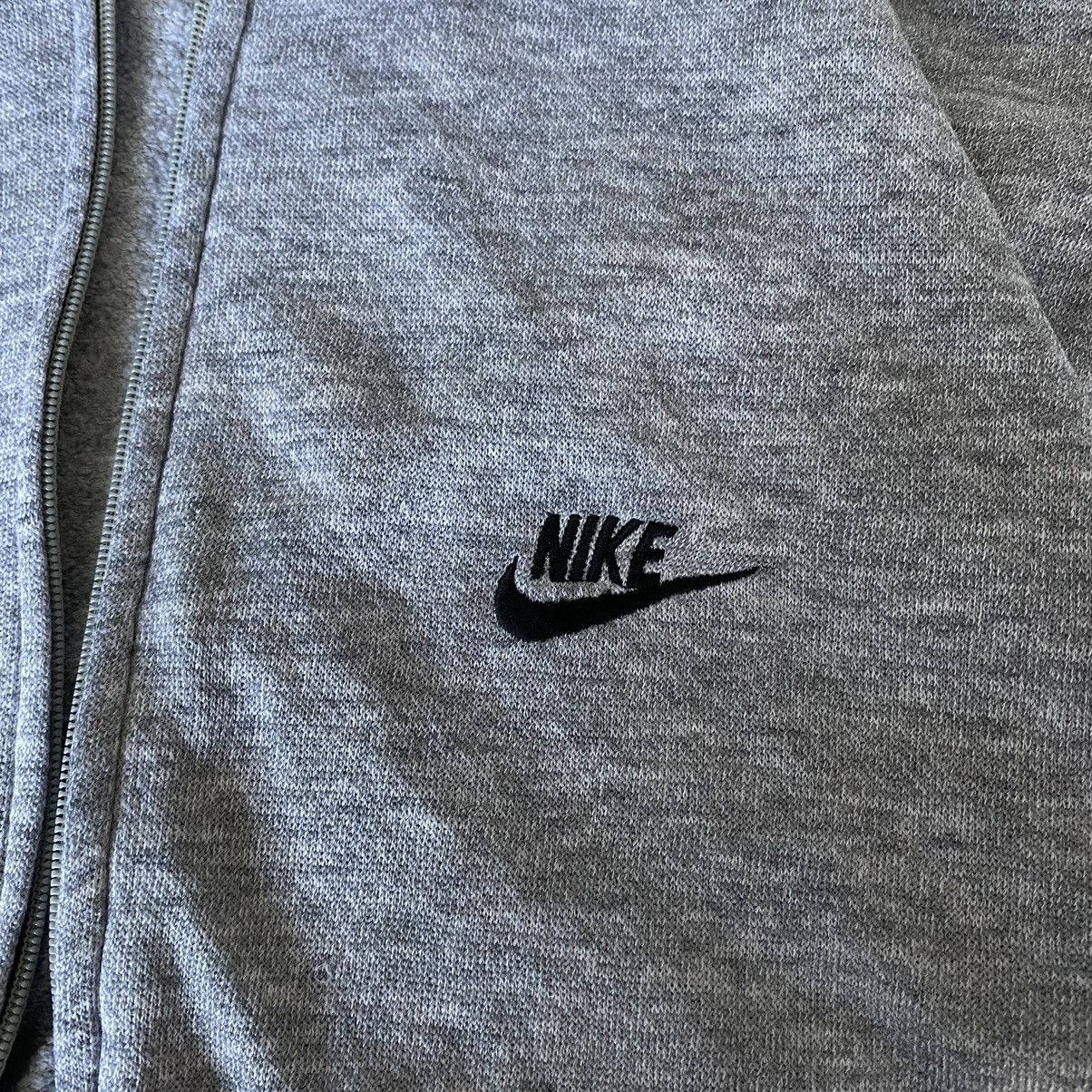 Vintage 1990s nike small swoosh zipper Hoodie made in USA 🙌🏼 Size US M / EU 48-50 / 2 - 3 Thumbnail