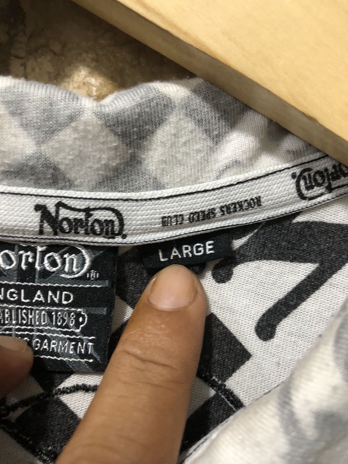 Norton Norton Poloshirt Size US L / EU 52-54 / 3 - 5 Thumbnail