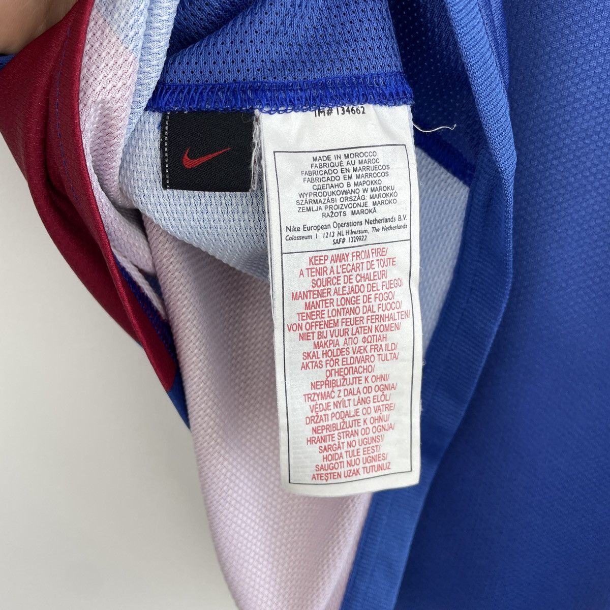 Nike Vintage Barcelona Home Jersey Nike Men Shirt 2006/2007 Size US M / EU 48-50 / 2 - 11 Thumbnail