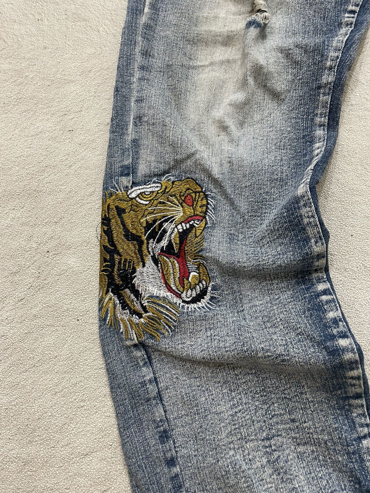Japanese Brand 2000s Japanese Sukajan Inspired Embroidery Denim Tiger Eagle Size US 34 / EU 50 - 3 Thumbnail