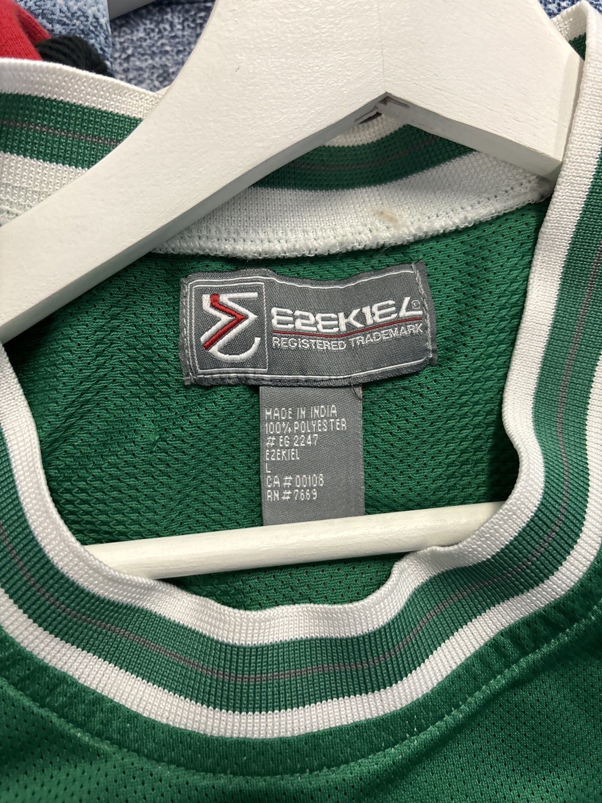 Ezekiel × Vintage Vintage 2k Ezekiel Size US L / EU 52-54 / 3 - 3 Thumbnail