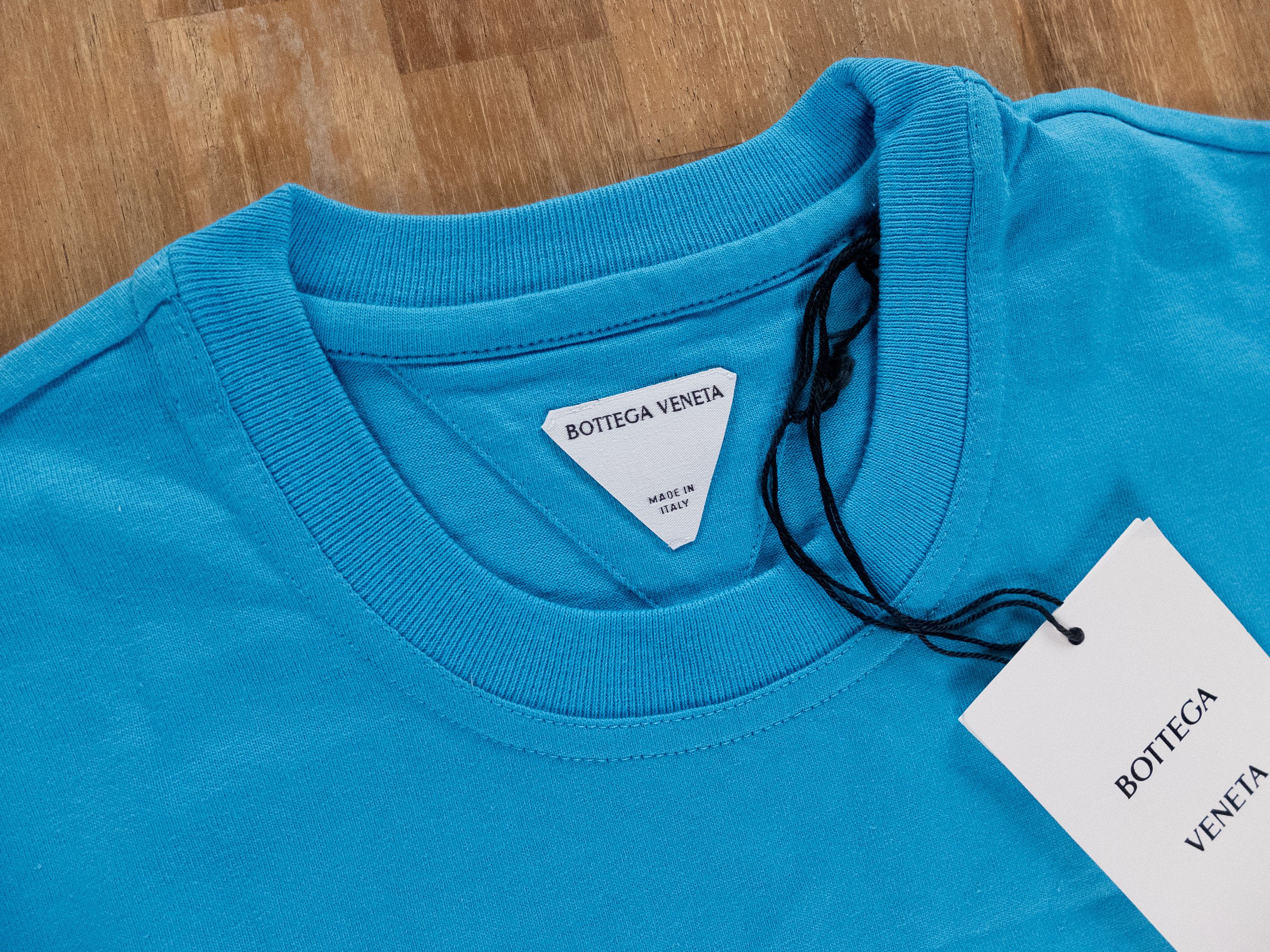Bottega Veneta BOTTEGA VENETA Sunrise solid blue cotton t-shirt Medium q Size M / US 6-8 / IT 42-44 - 3 Thumbnail