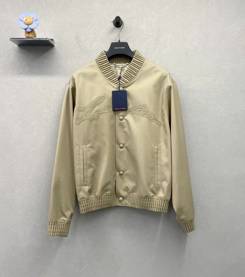 Louis Vuitton Louis Vuitton 24 Beige Jackets Size US M / EU 48-50 / 2 - 1 Thumbnail
