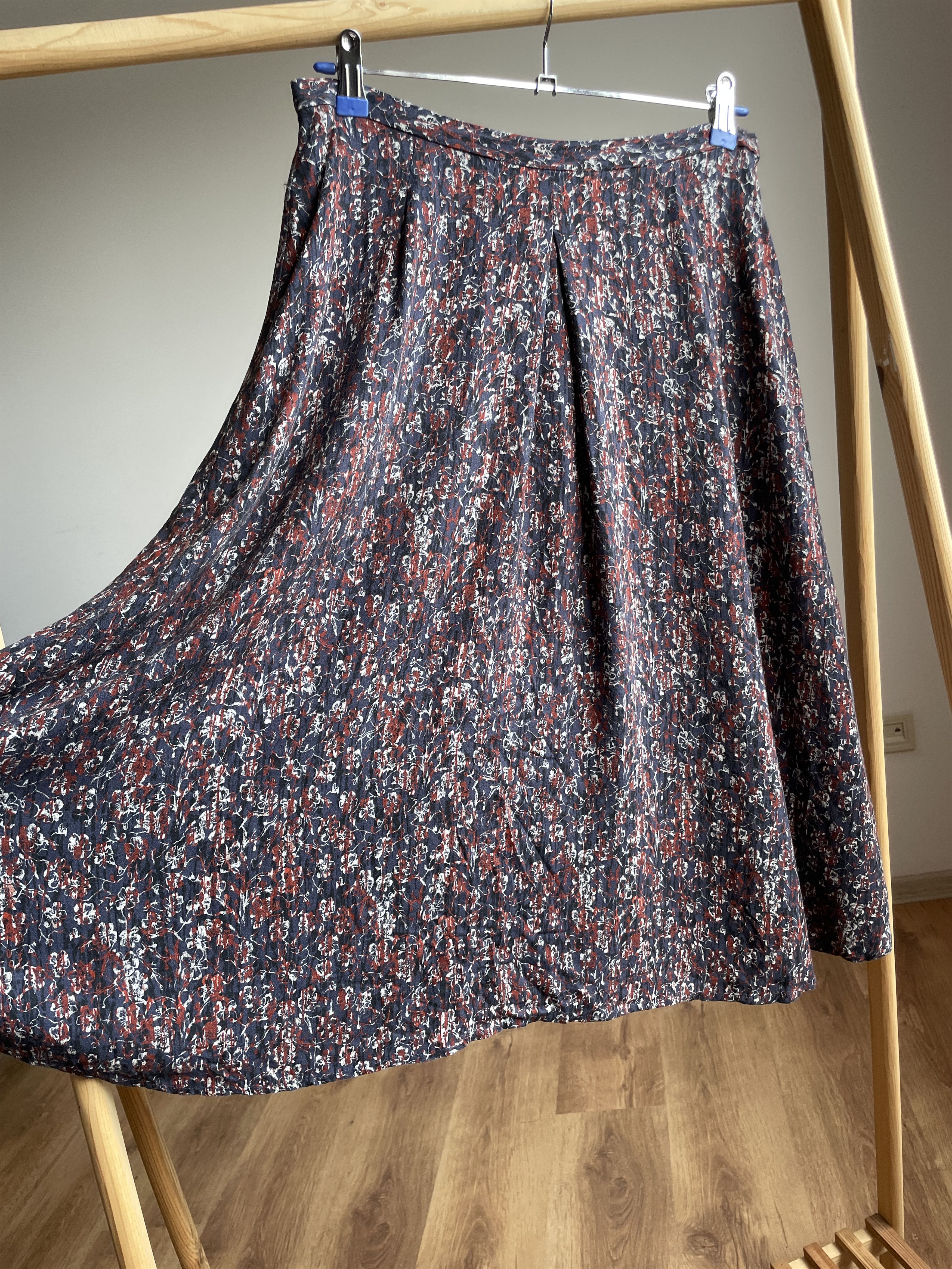 Other Brora Floral Viscose Flared Midi Skirt Size UK 12 Size 30" / US 8 / IT 44 - 3 Thumbnail