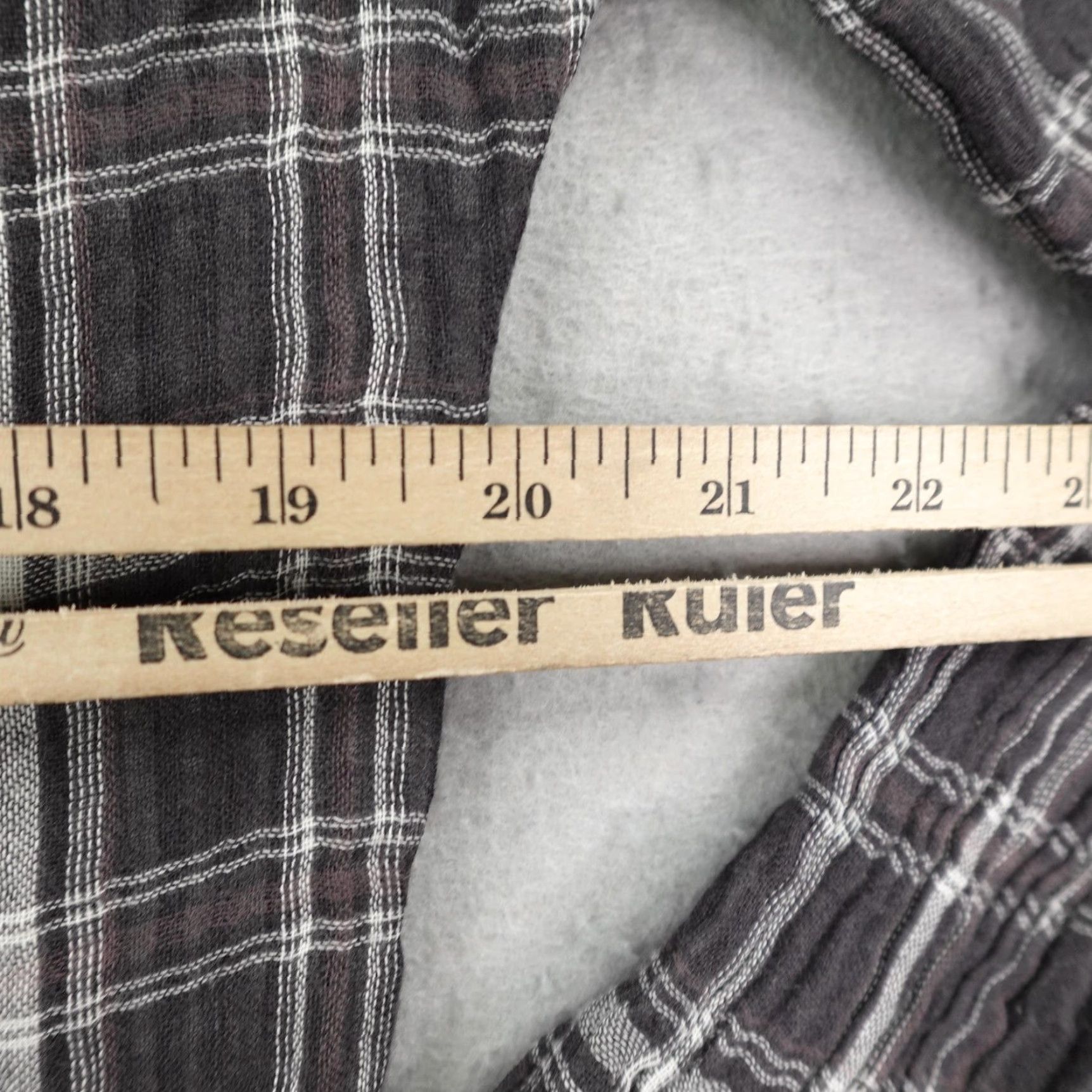 The Territory Ahead Territory Ahead Shirt Womens Medium Gray Plaid Ruffle Trim Button Front Flannel Size M / US 6-8 / IT 42-44 - 5 Thumbnail
