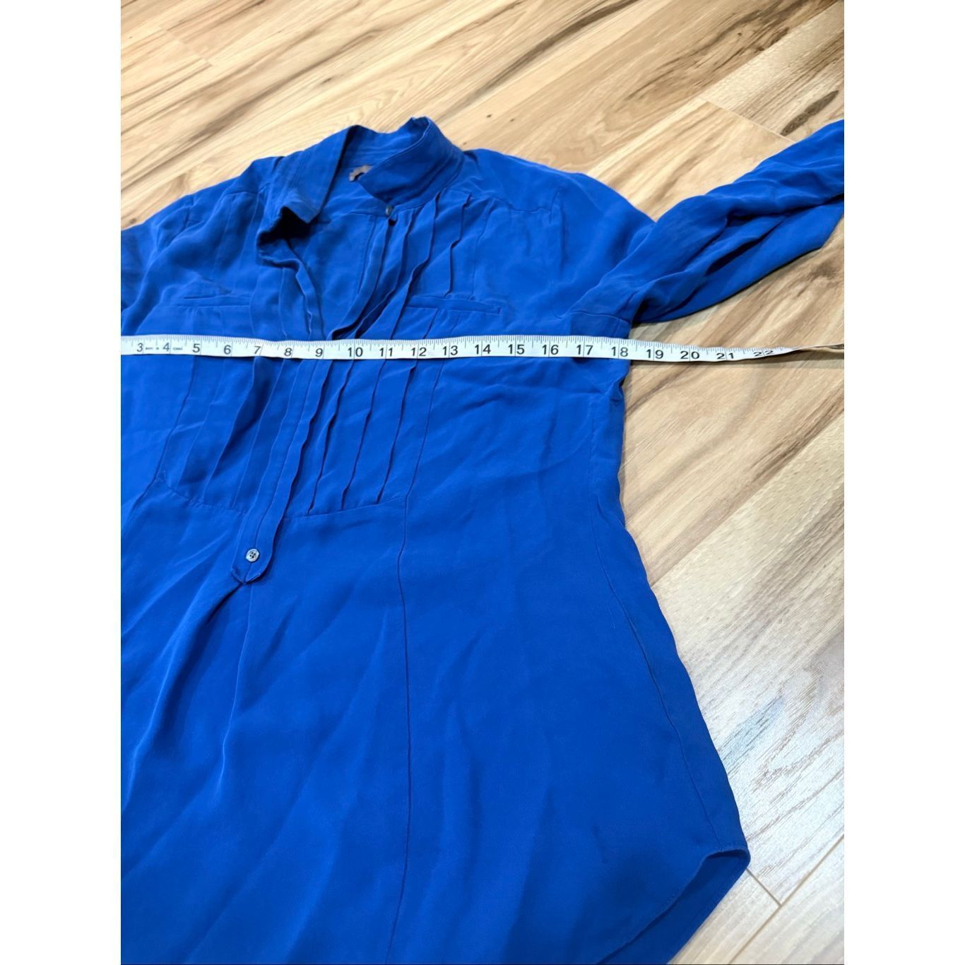 Halston Halston blue silk blouse some snags size Medium Size M / US 6-8 / IT 42-44 - 4 Thumbnail