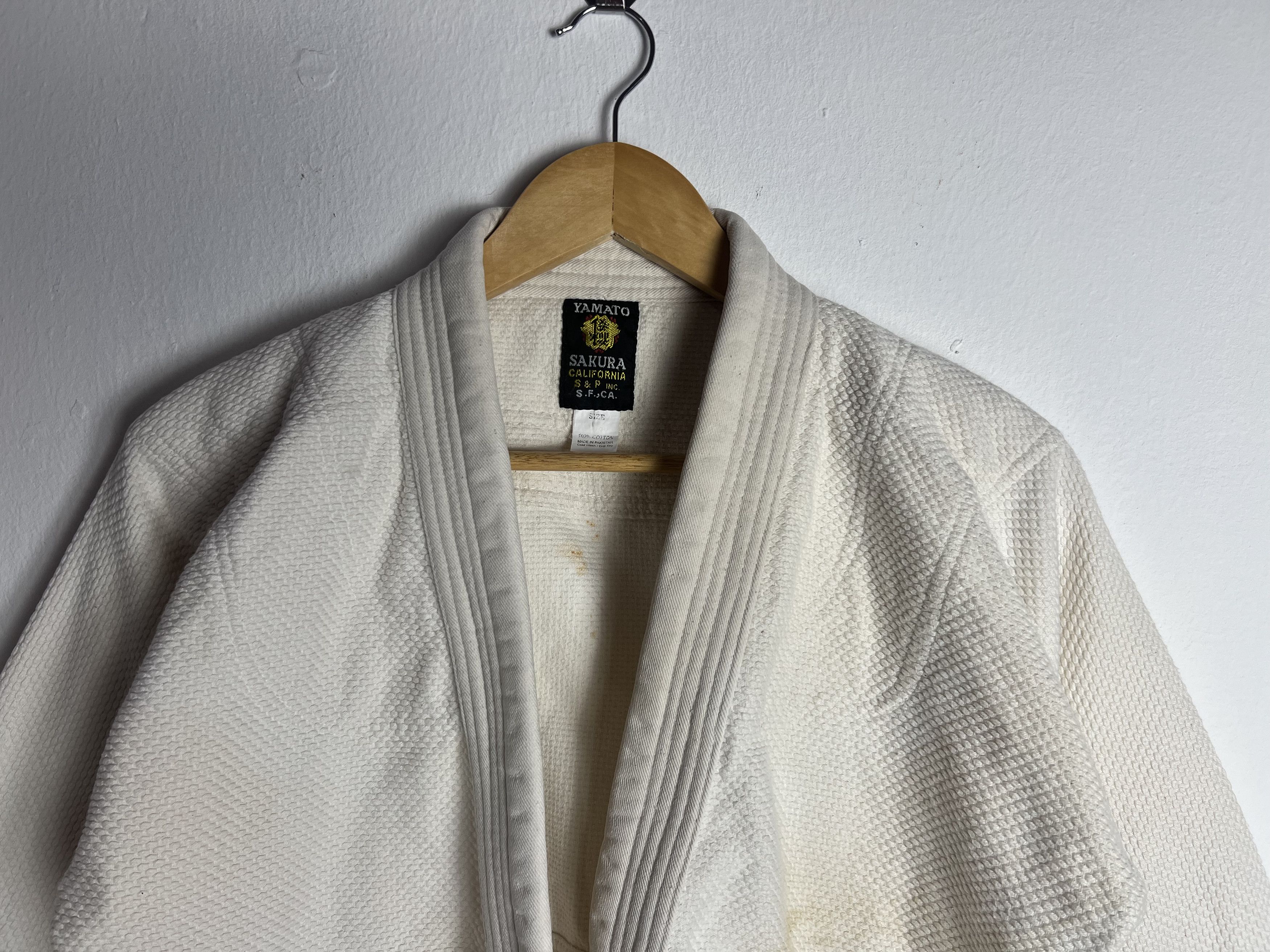 Vintage Vintage Dyed Sakura White Sashiko Kimono Size US M / EU 48-50 / 2 - 3 Thumbnail