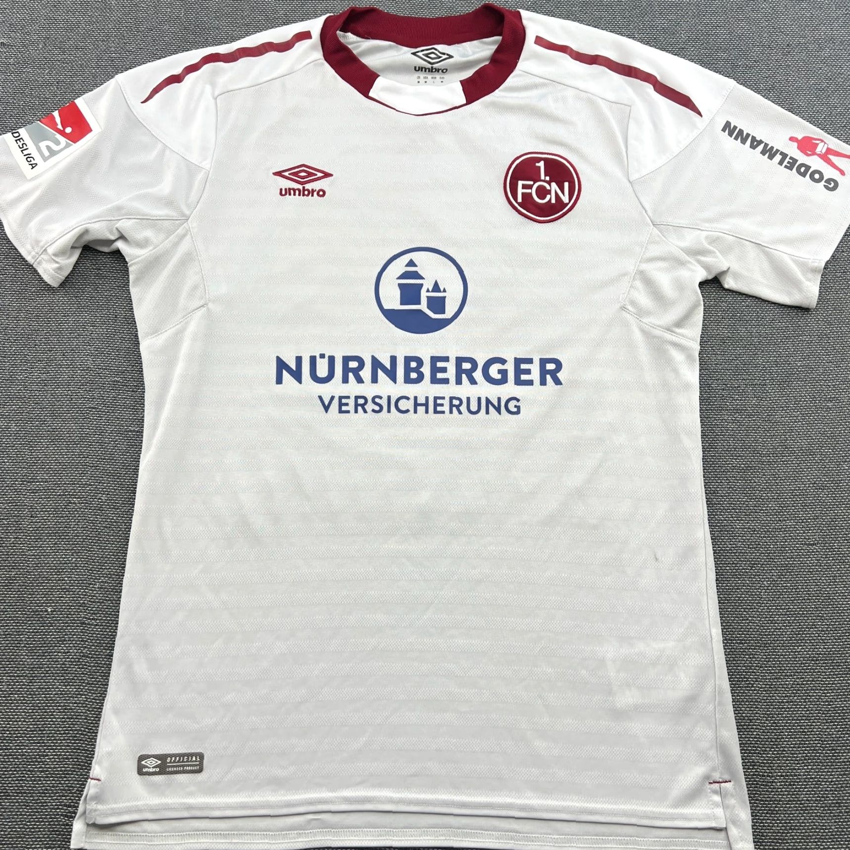 Umbro Umbro Nurnberg 2018 2019 Away Tim Leibold Football Jersey Mens M White Short Sleeve Round Neck Moisture Wicking Quick Dry Jersey Size US M / EU 48-50 / 2 - 4 Thumbnail